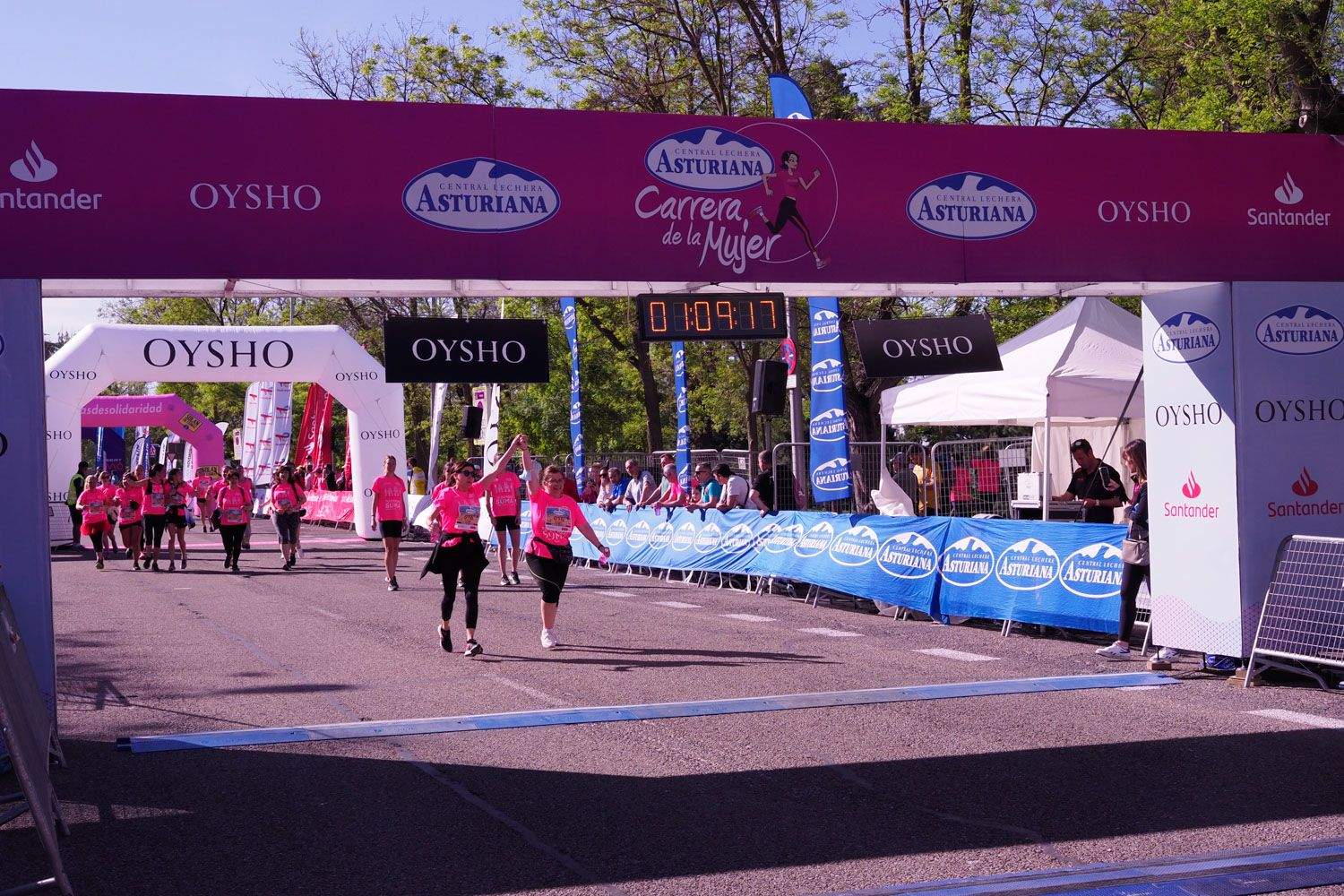 Todas las fotos de meta de la Carrera de la Mujer de Madrid 5081557