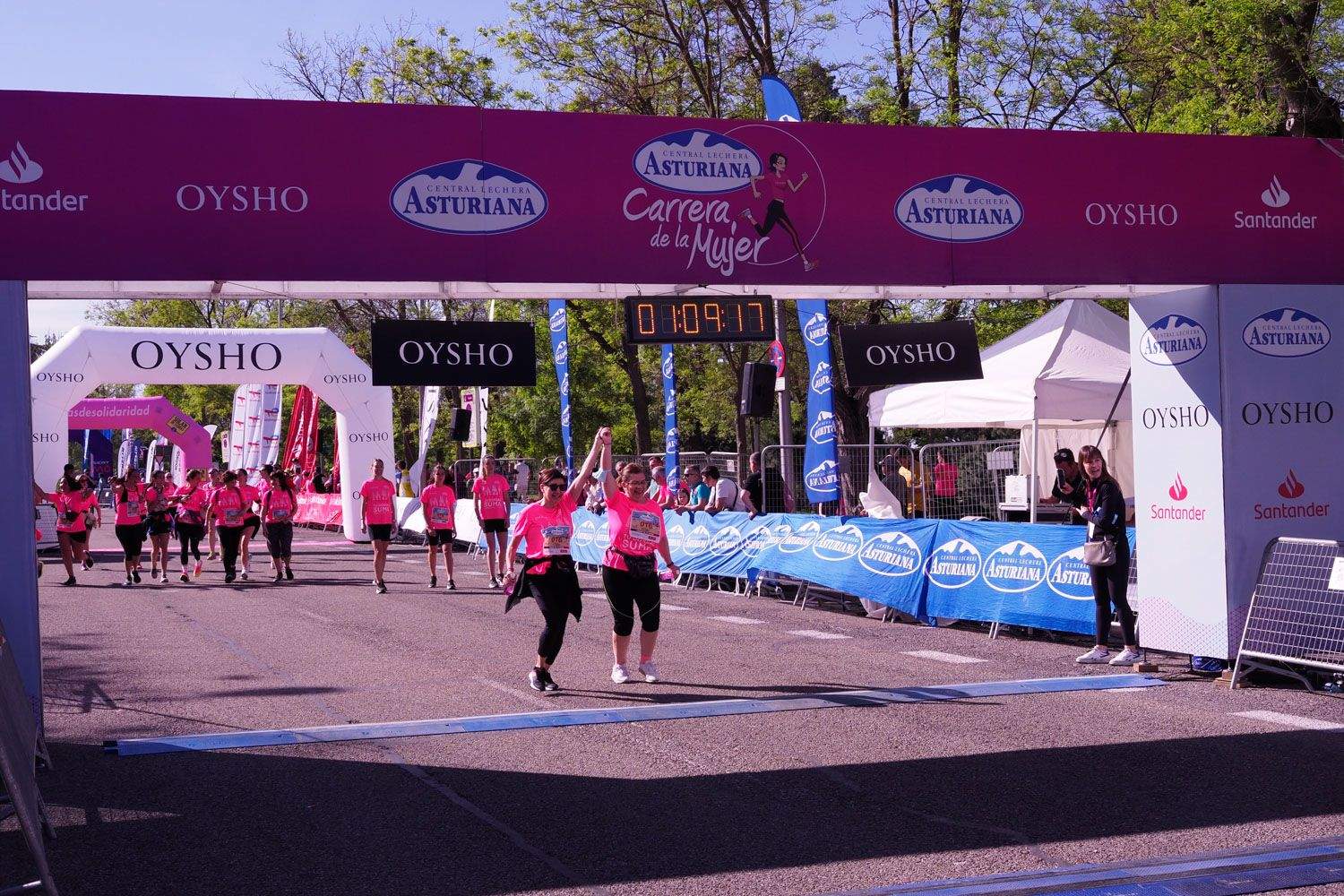 Todas las fotos de meta de la Carrera de la Mujer de Madrid 5081558