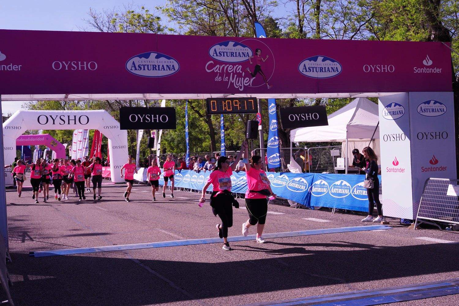 Todas las fotos de meta de la Carrera de la Mujer de Madrid 5081559