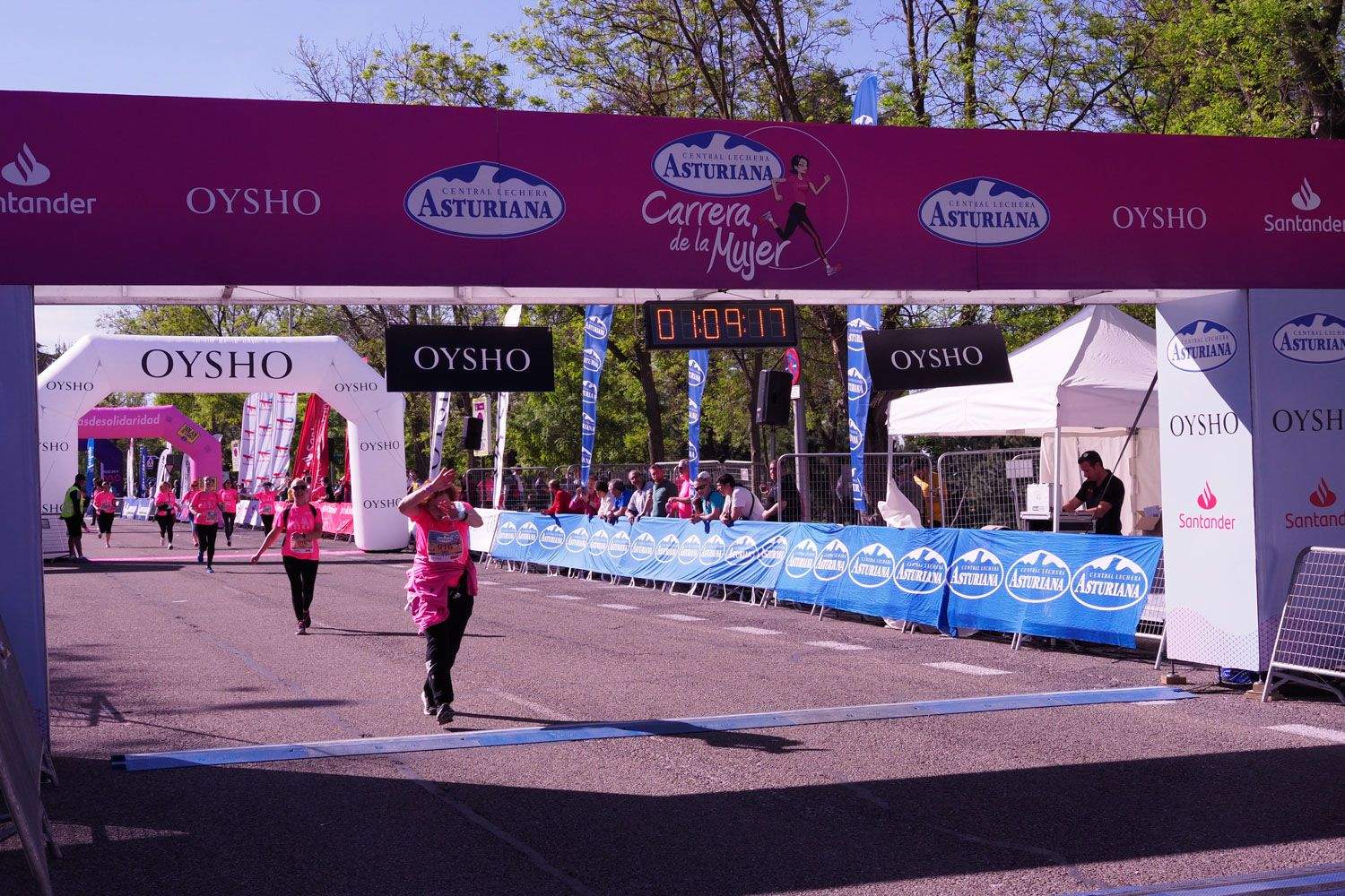Todas las fotos de meta de la Carrera de la Mujer de Madrid 5081568