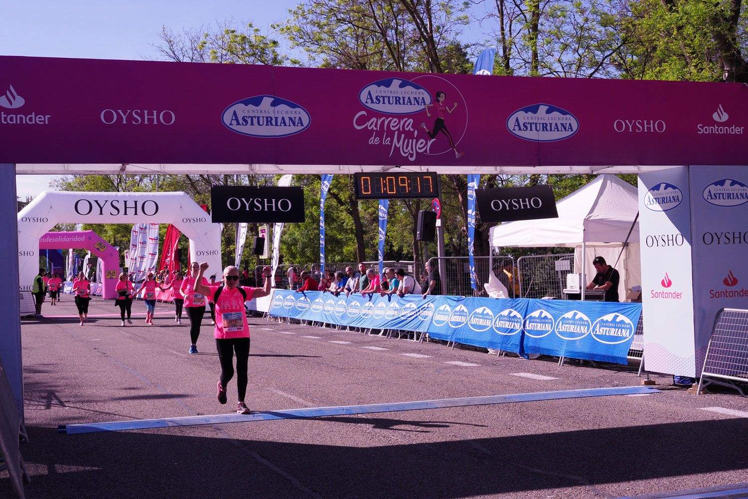 Todas las fotos de meta de la Carrera de la Mujer de Madrid 5081571