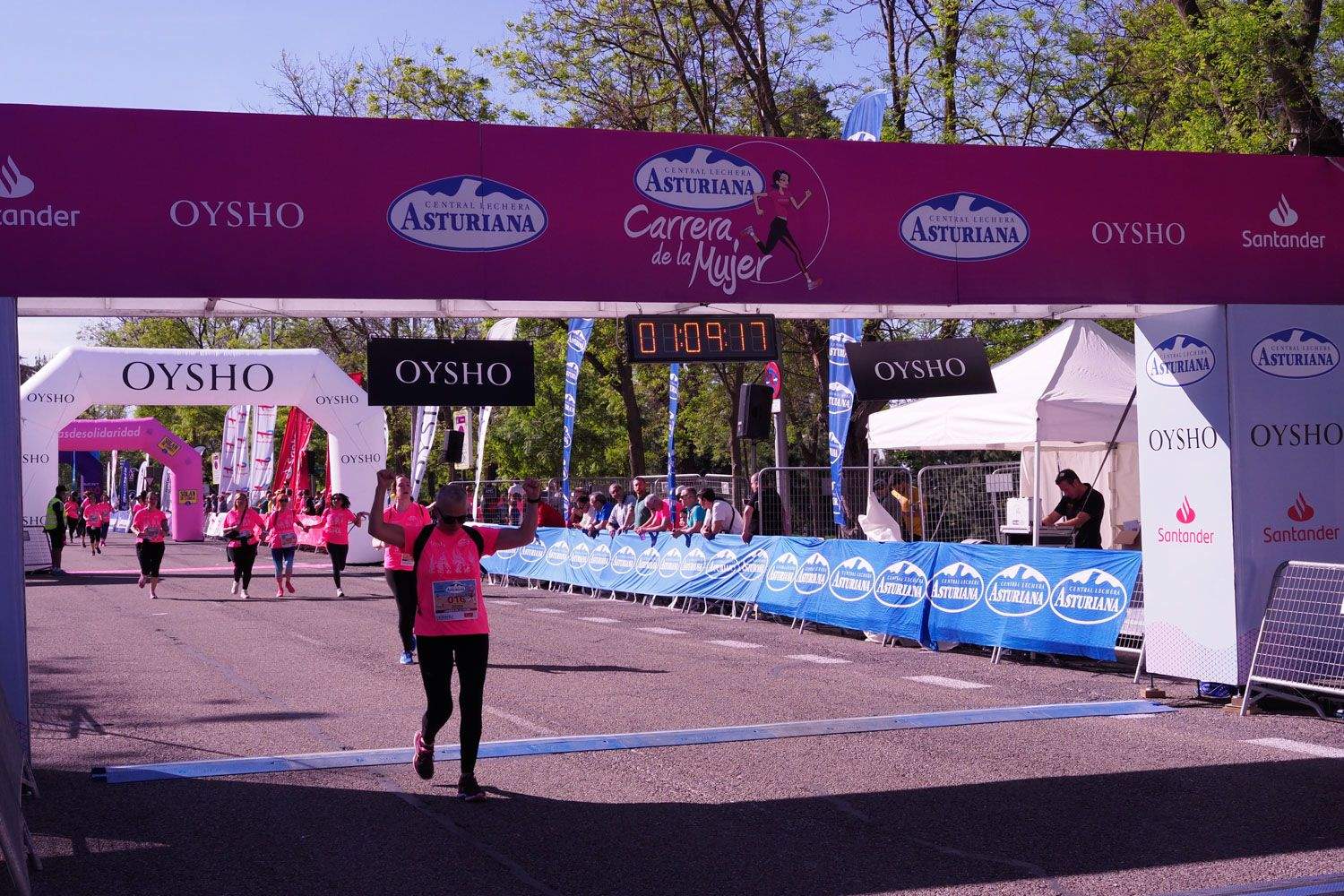 Todas las fotos de meta de la Carrera de la Mujer de Madrid 5081572