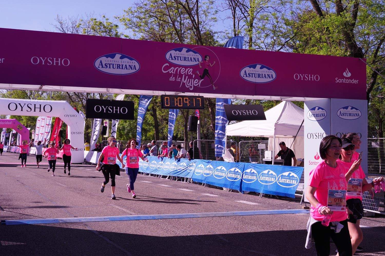 Todas las fotos de meta de la Carrera de la Mujer de Madrid 5081579