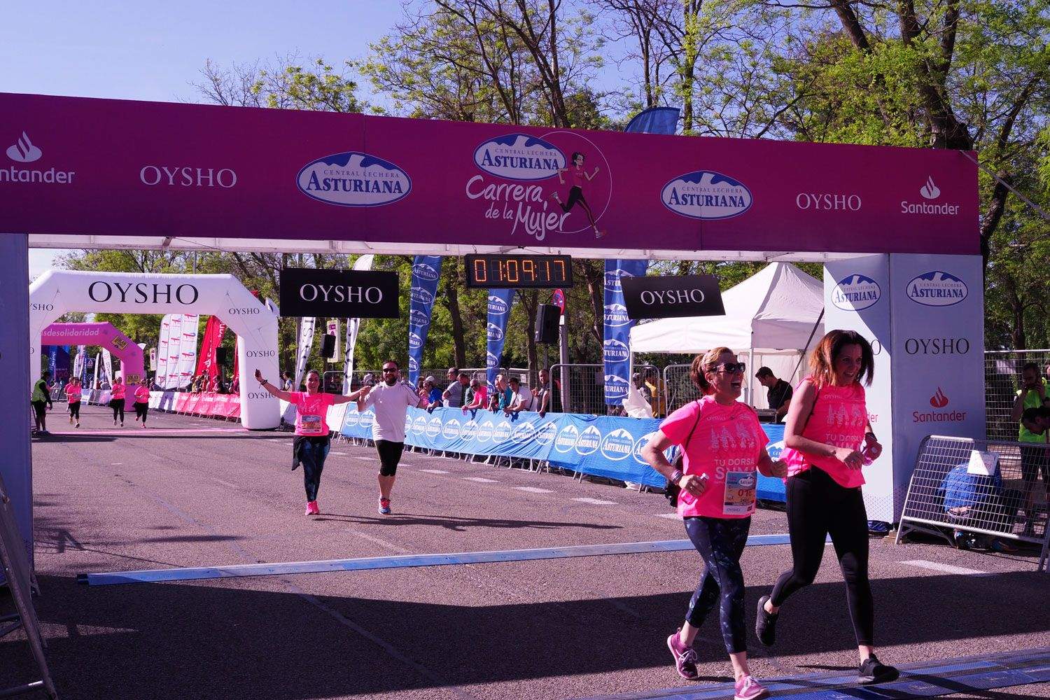 Todas las fotos de meta de la Carrera de la Mujer de Madrid 5081583