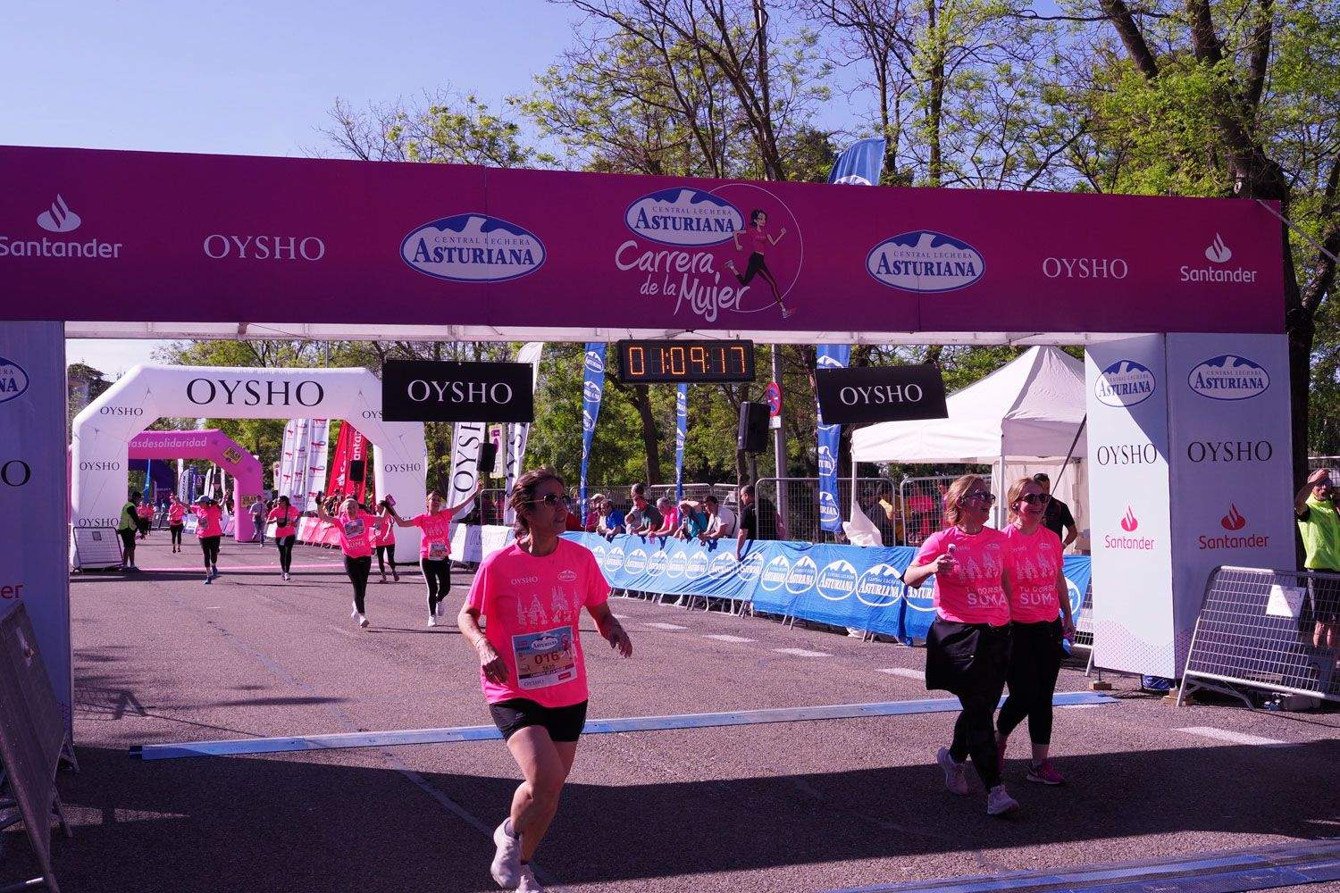 Todas las fotos de meta de la Carrera de la Mujer de Madrid 5081589