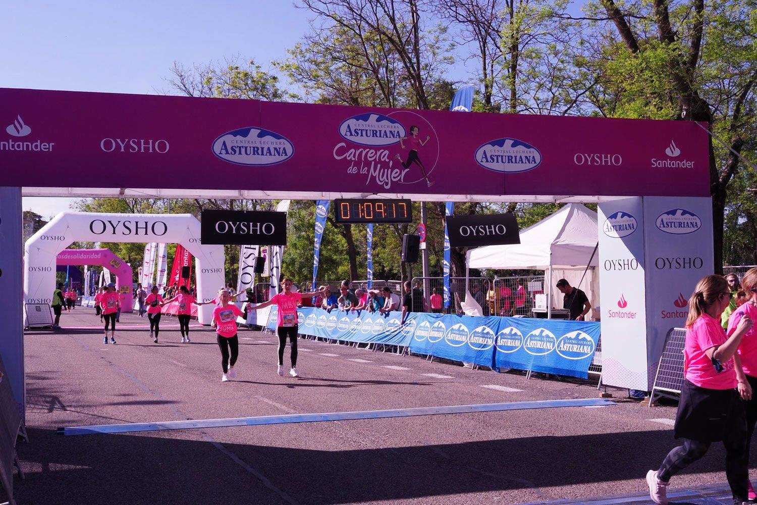 Todas las fotos de meta de la Carrera de la Mujer de Madrid 5081590