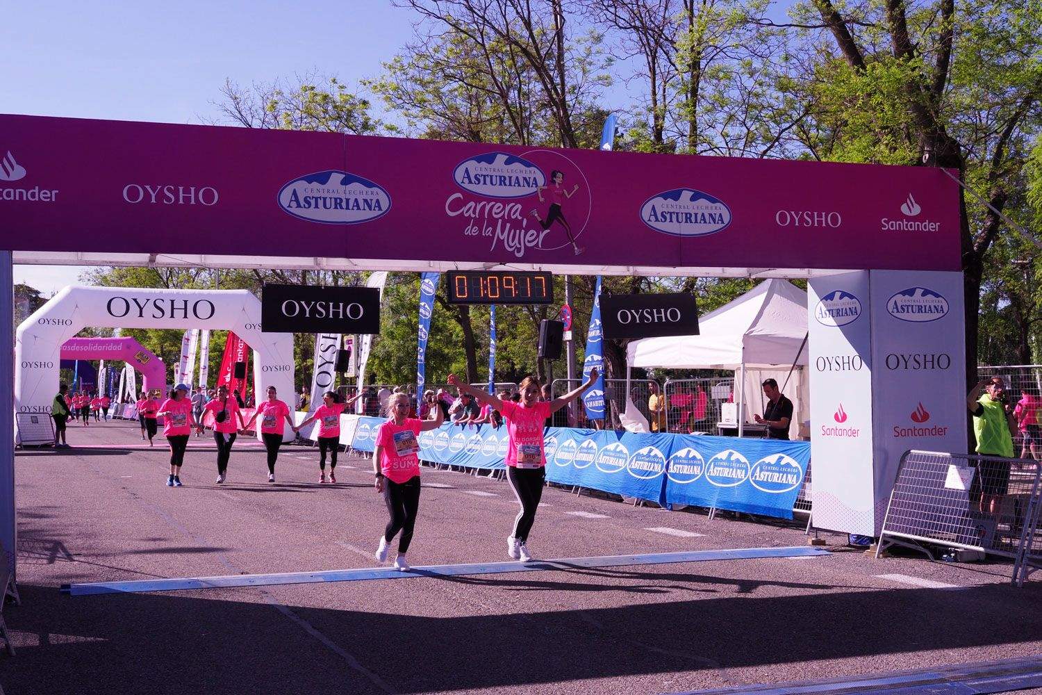 Todas las fotos de meta de la Carrera de la Mujer de Madrid 5081591