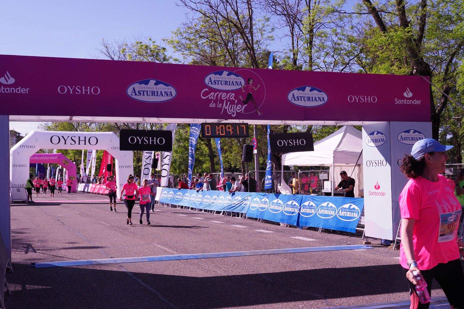 Todas las fotos de meta de la Carrera de la Mujer de Madrid 5081595