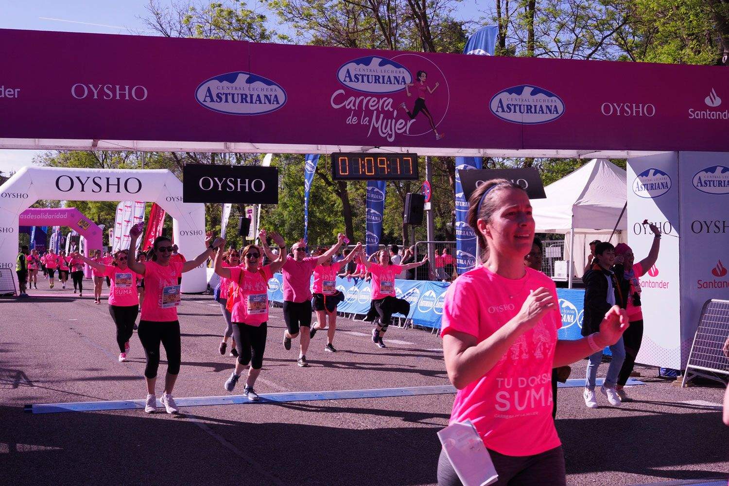 Todas las fotos de meta de la Carrera de la Mujer de Madrid 5081608
