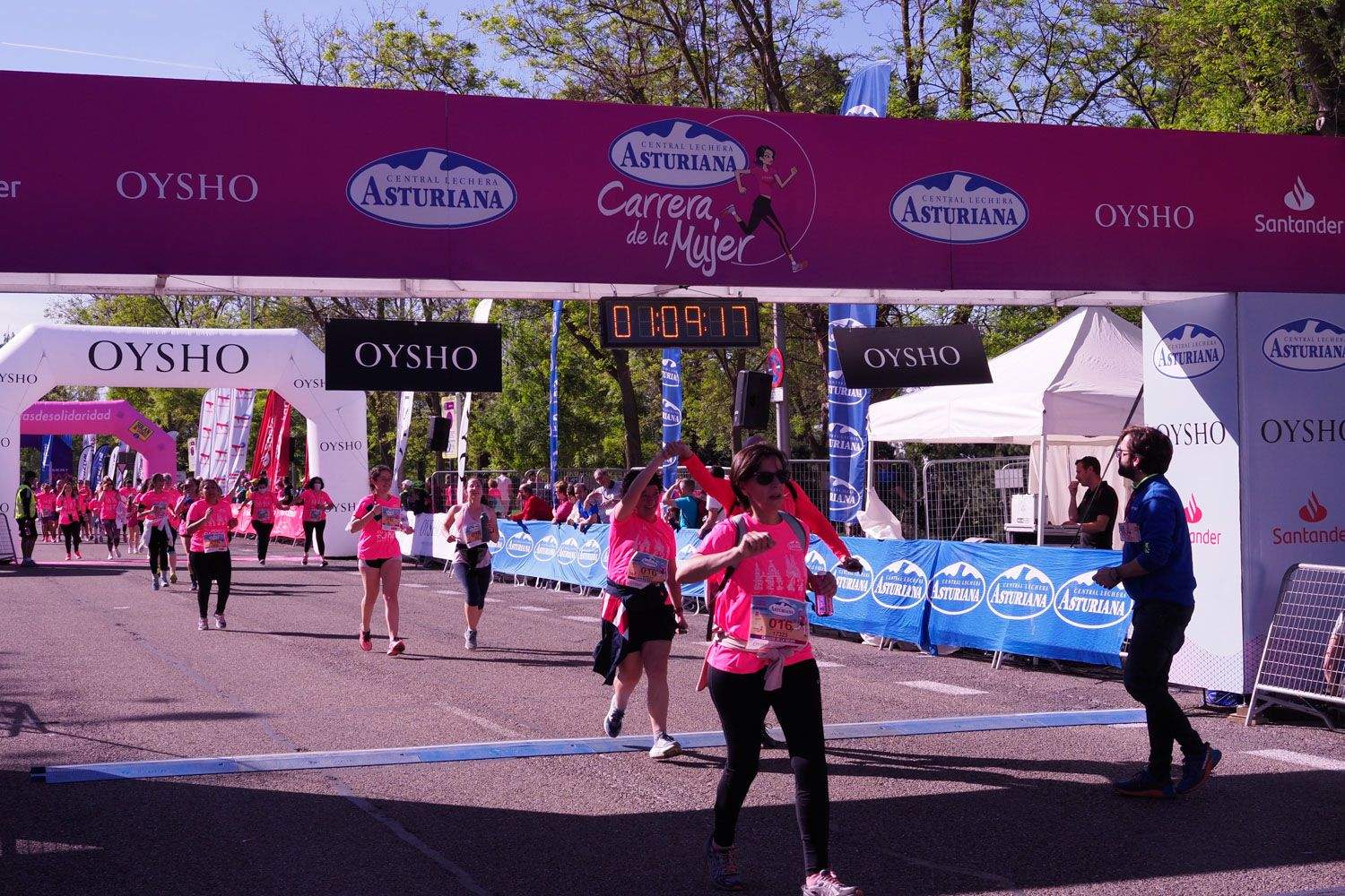 Todas las fotos de meta de la Carrera de la Mujer de Madrid 5081611