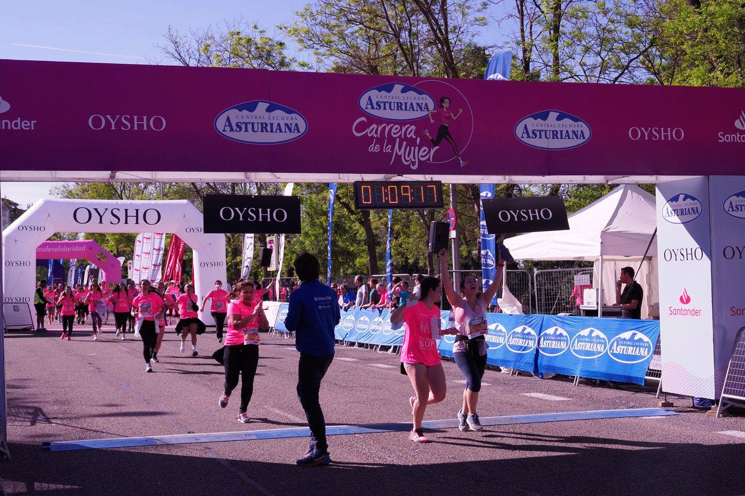 Todas las fotos de meta de la Carrera de la Mujer de Madrid 5081613