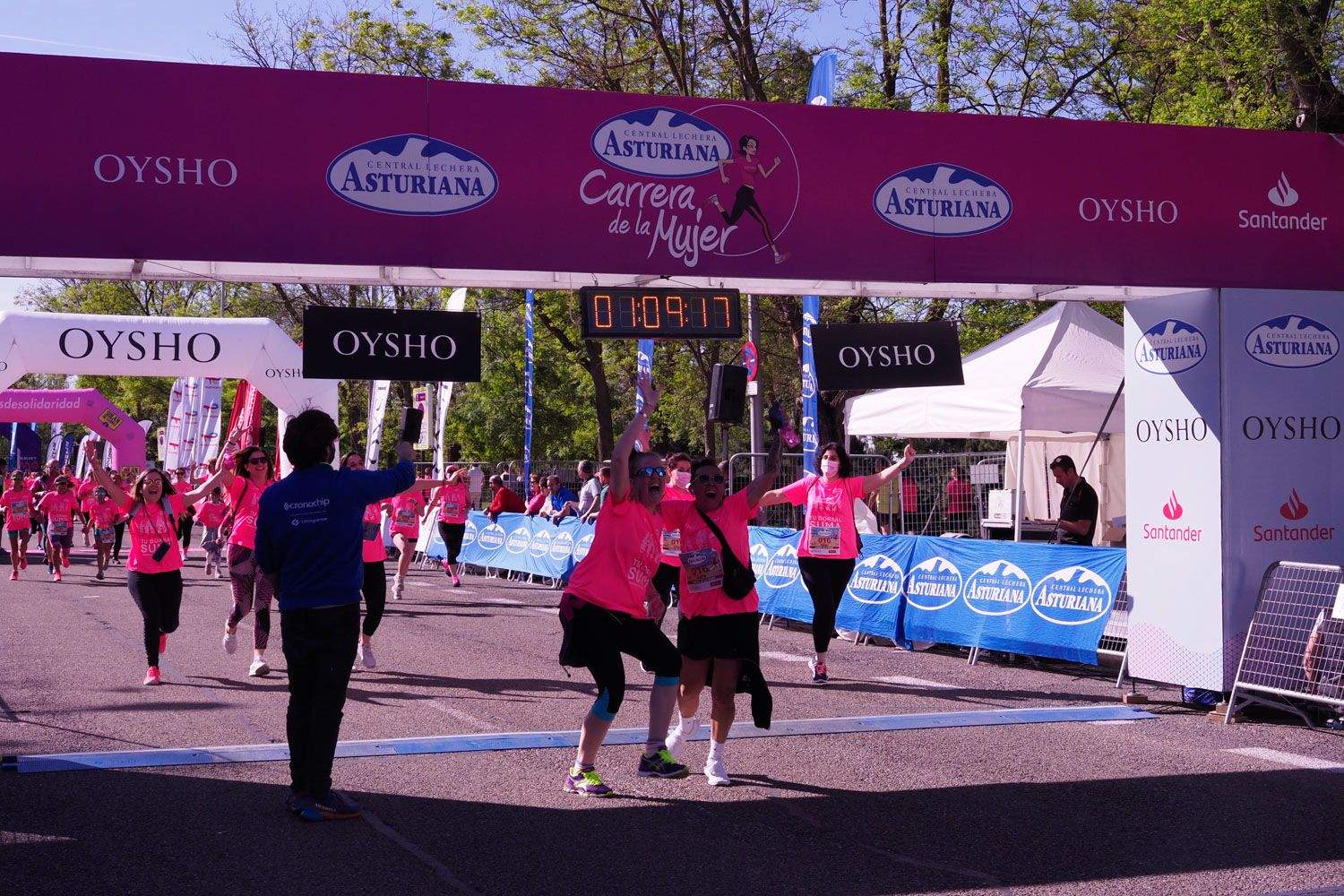 Todas las fotos de meta de la Carrera de la Mujer de Madrid 5081615