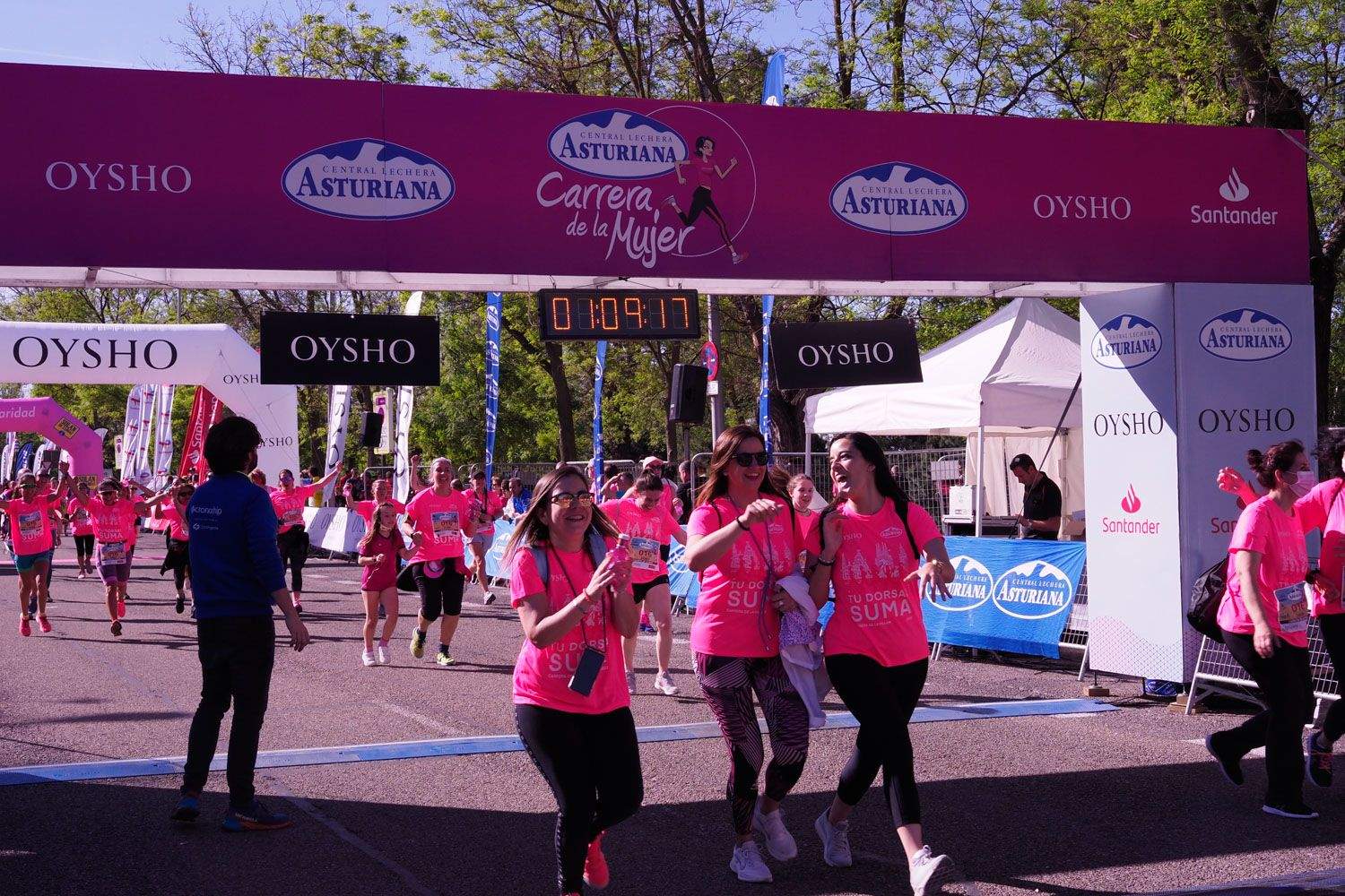 Todas las fotos de meta de la Carrera de la Mujer de Madrid 5081617