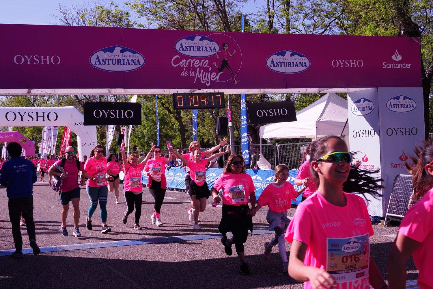 Todas las fotos de meta de la Carrera de la Mujer de Madrid 5081621