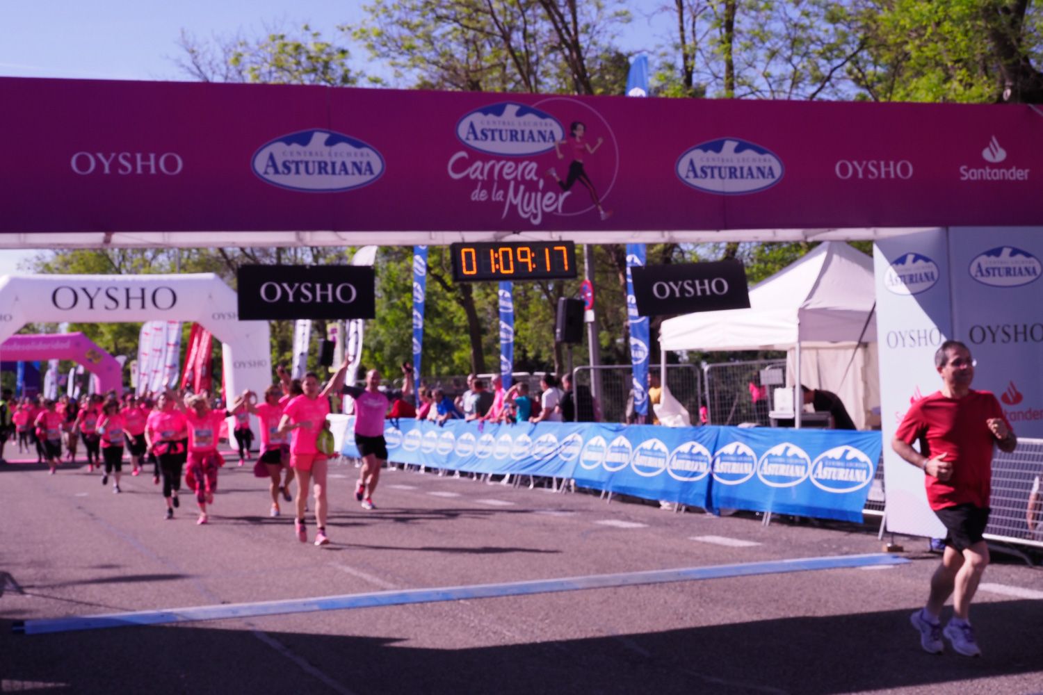 Todas las fotos de meta de la Carrera de la Mujer de Madrid 5081626