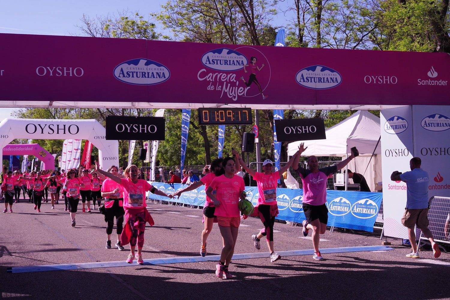 Todas las fotos de meta de la Carrera de la Mujer de Madrid 5081628