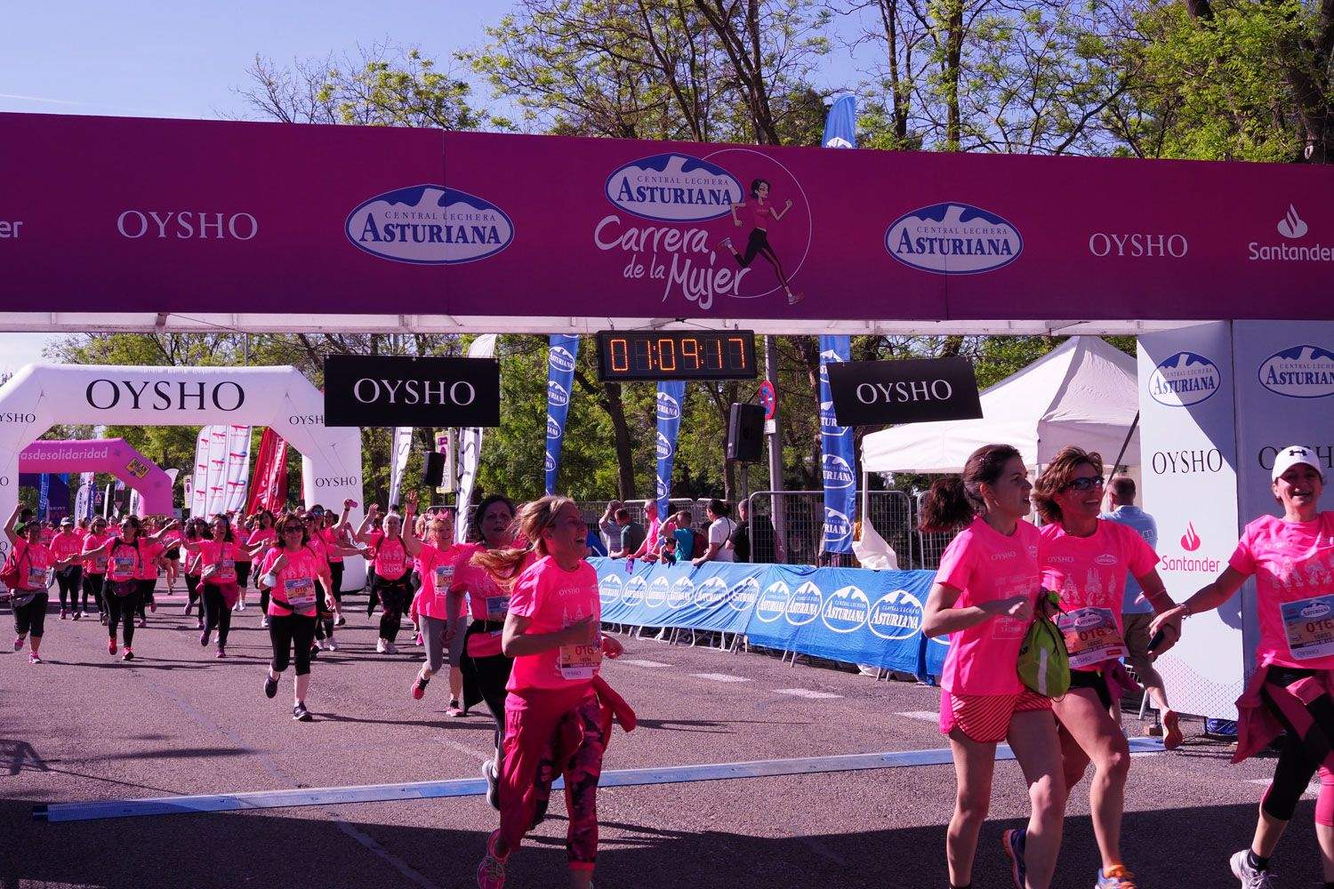 Todas las fotos de meta de la Carrera de la Mujer de Madrid 5081629