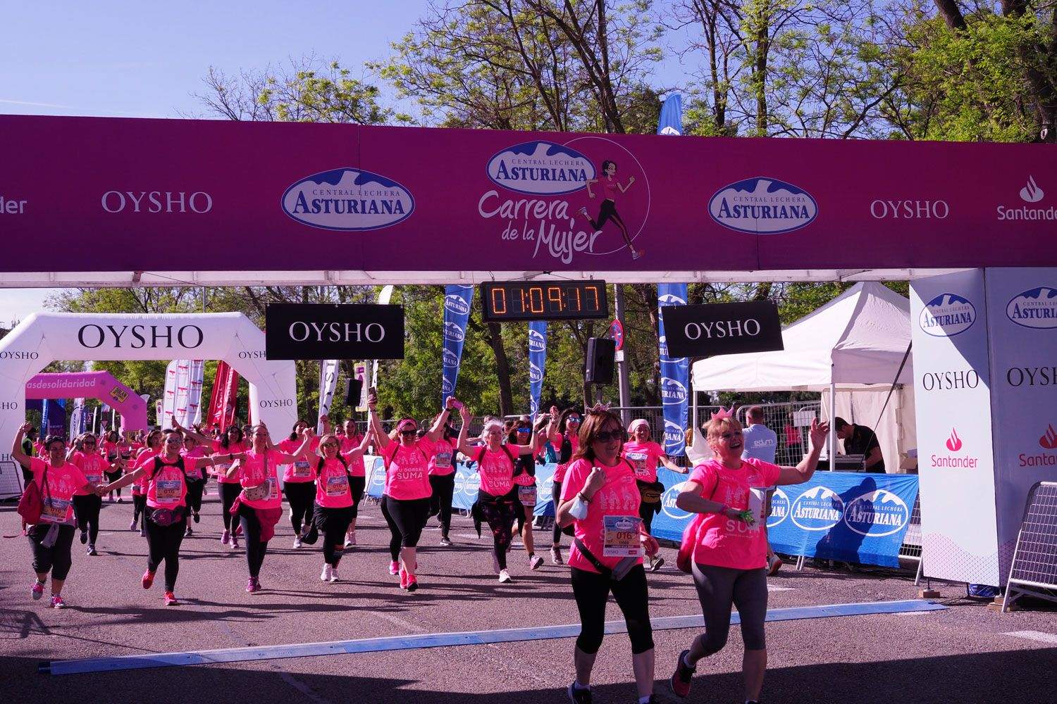 Todas las fotos de meta de la Carrera de la Mujer de Madrid 5081631
