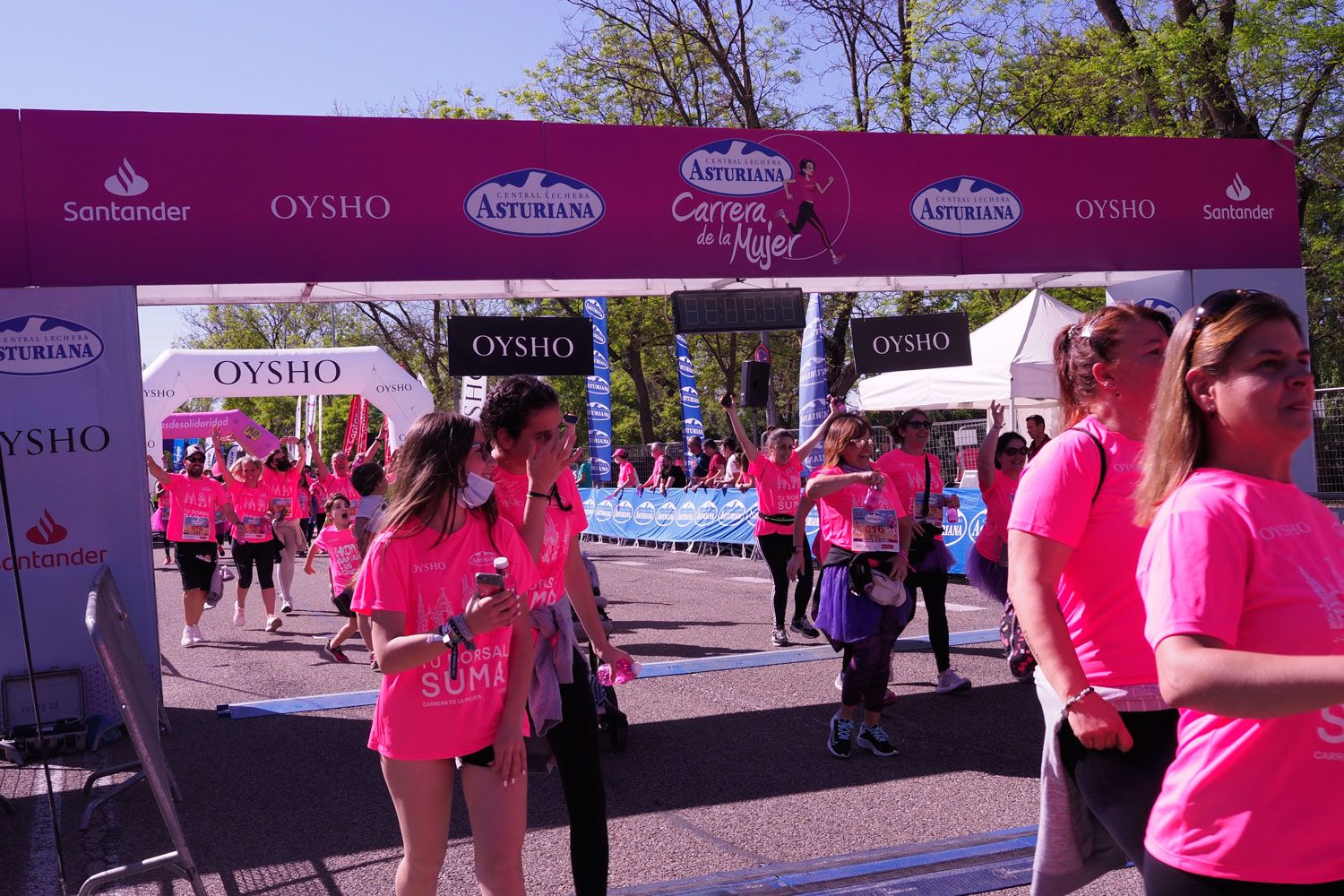 Todas las fotos de meta de la Carrera de la Mujer de Madrid 5082267