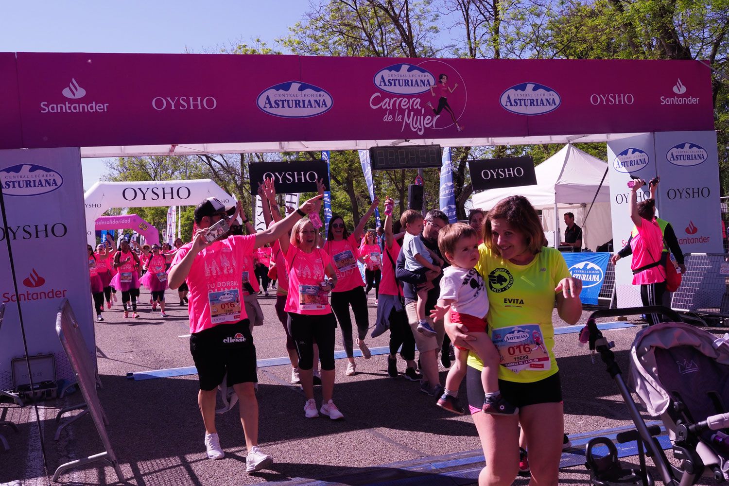 Todas las fotos de meta de la Carrera de la Mujer de Madrid 5082270