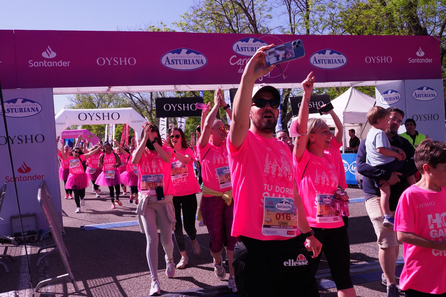Todas las fotos de meta de la Carrera de la Mujer de Madrid 5082272