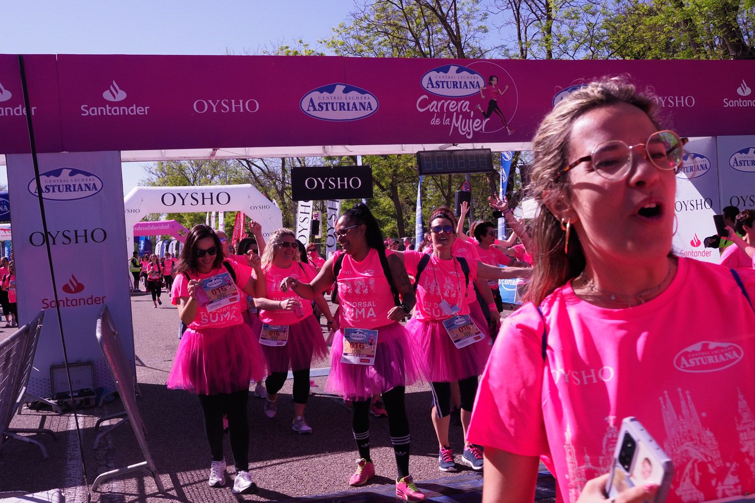 Todas las fotos de meta de la Carrera de la Mujer de Madrid 5082276