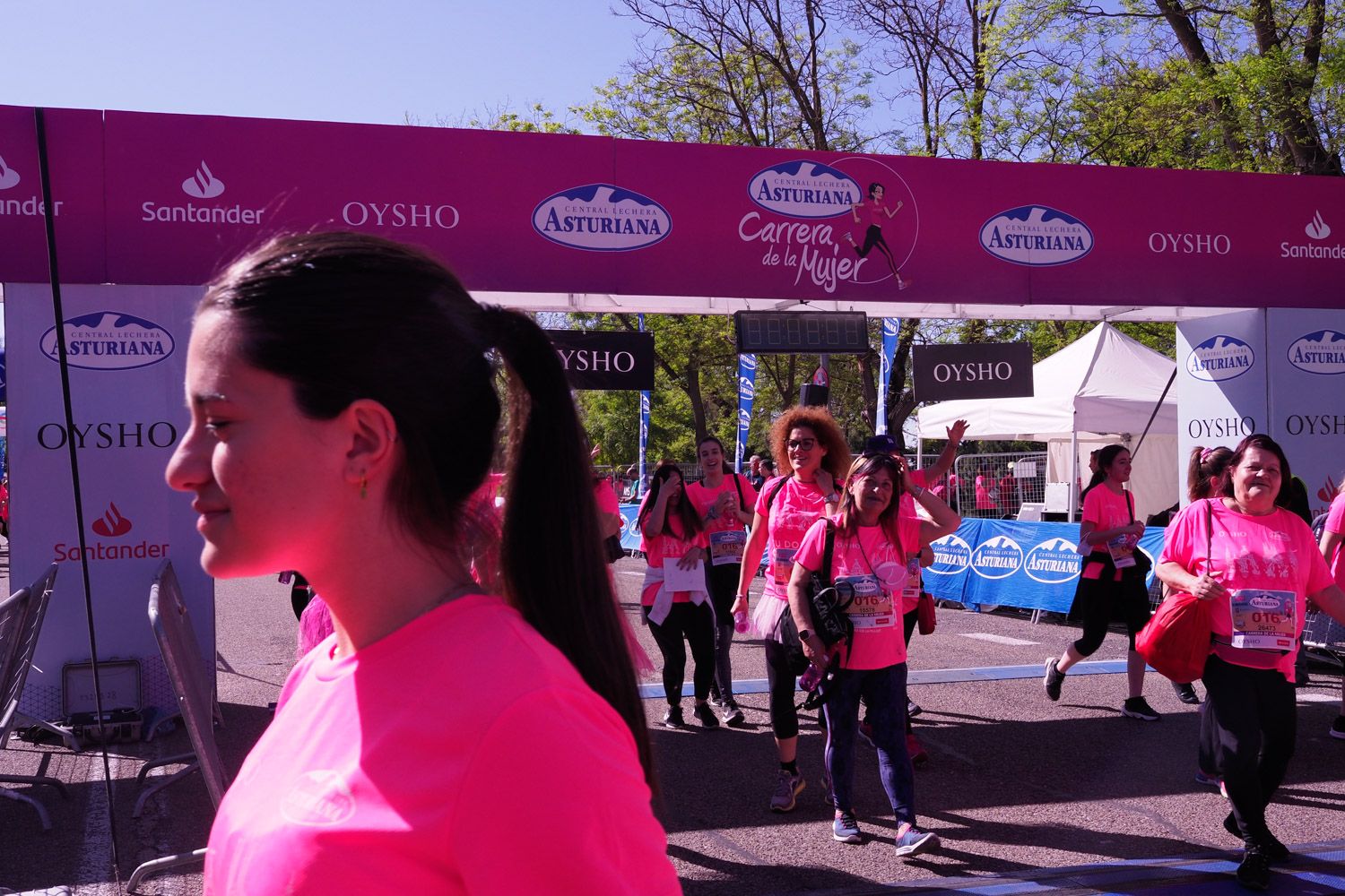 Todas las fotos de meta de la Carrera de la Mujer de Madrid 5082281