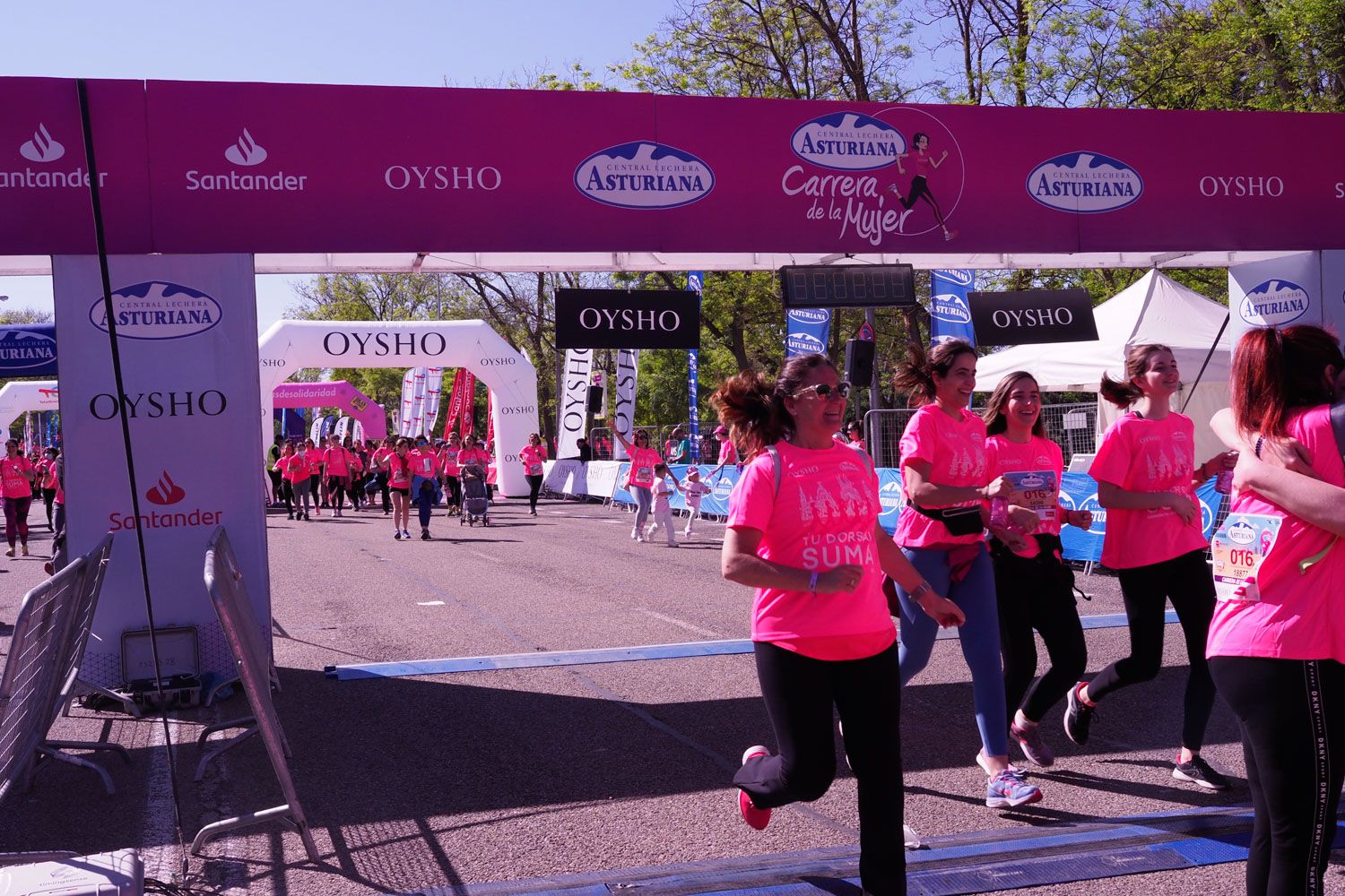 Todas las fotos de meta de la Carrera de la Mujer de Madrid 5082291