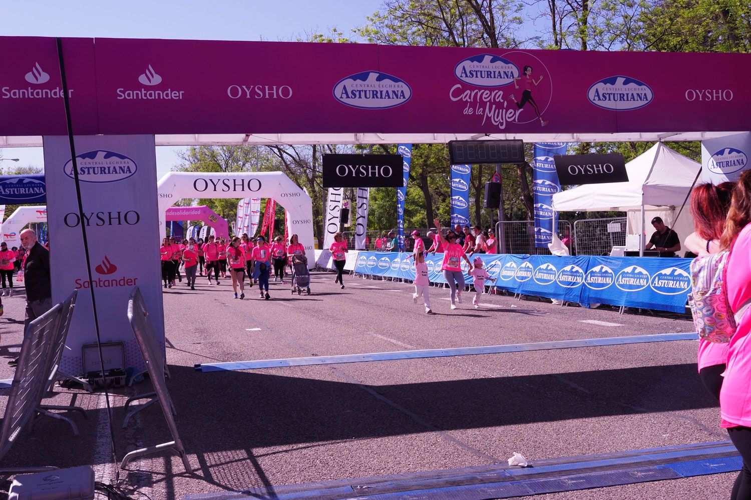 Todas las fotos de meta de la Carrera de la Mujer de Madrid 5082292