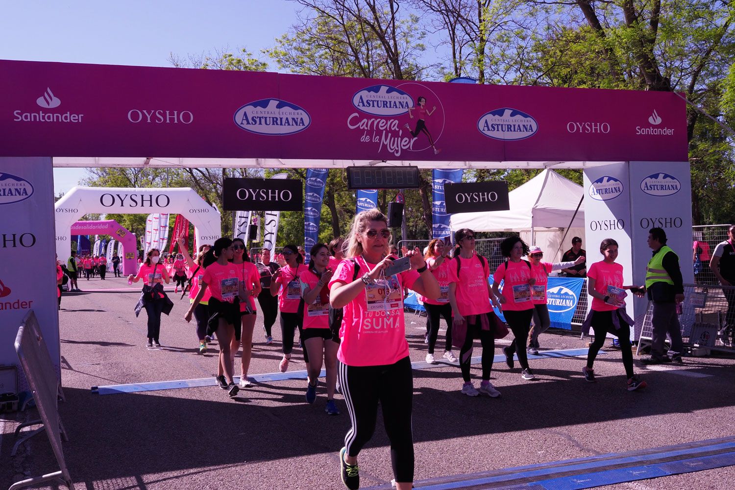 Todas las fotos de meta de la Carrera de la Mujer de Madrid 5082298