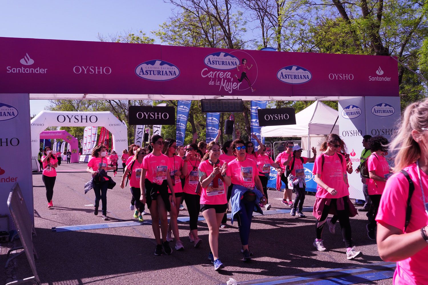 Todas las fotos de meta de la Carrera de la Mujer de Madrid 5082299
