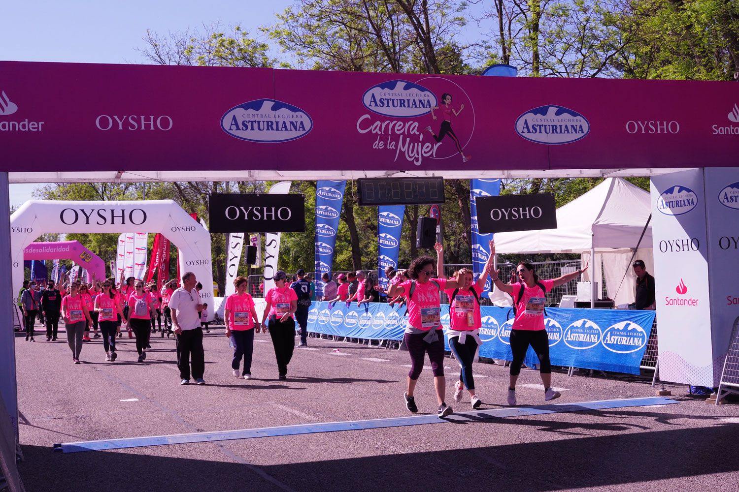 Todas las fotos de meta de la Carrera de la Mujer de Madrid 5082305