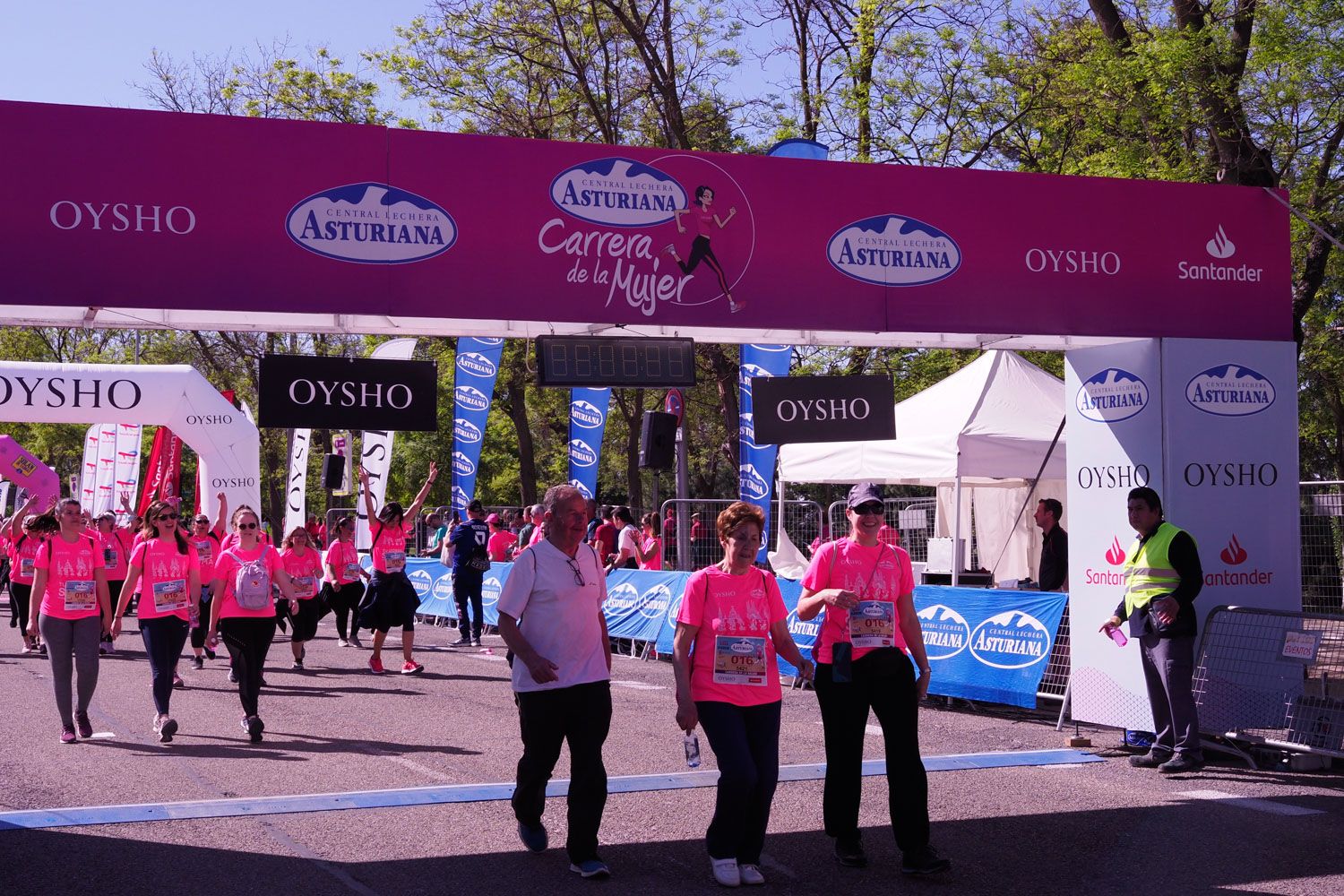 Todas las fotos de meta de la Carrera de la Mujer de Madrid 5082306