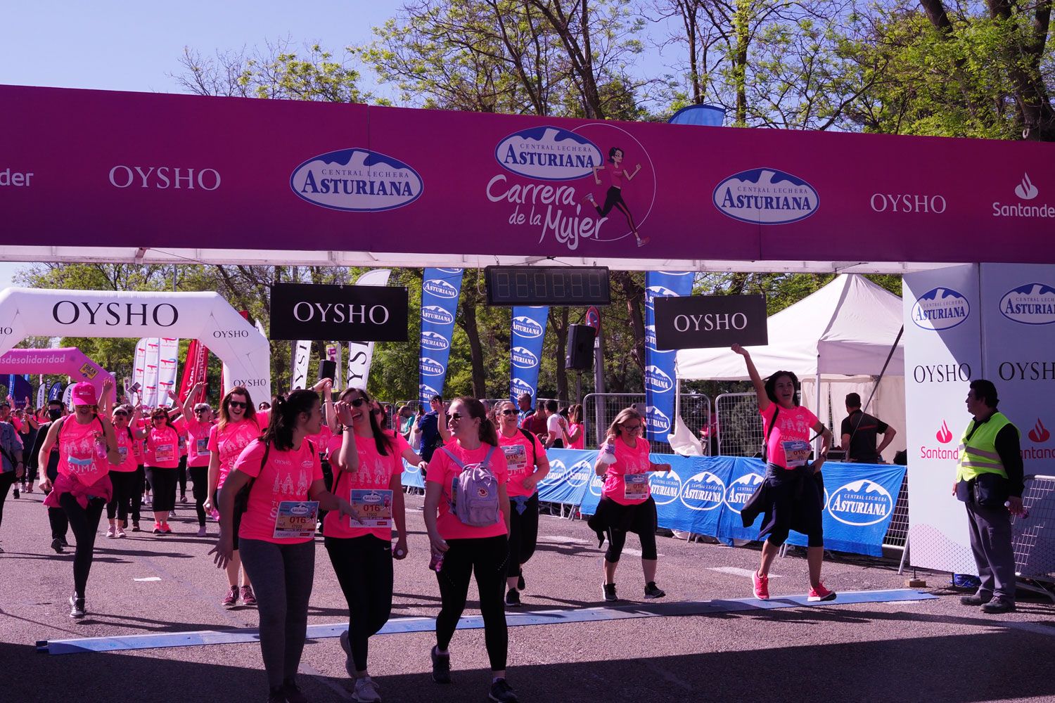 Todas las fotos de meta de la Carrera de la Mujer de Madrid 5082308