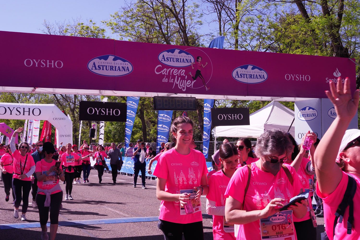 Todas las fotos de meta de la Carrera de la Mujer de Madrid 5082315