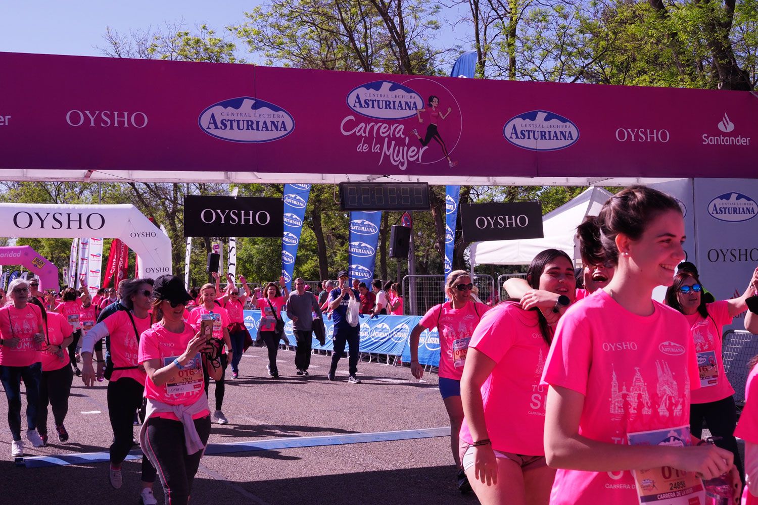 Todas las fotos de meta de la Carrera de la Mujer de Madrid 5082316