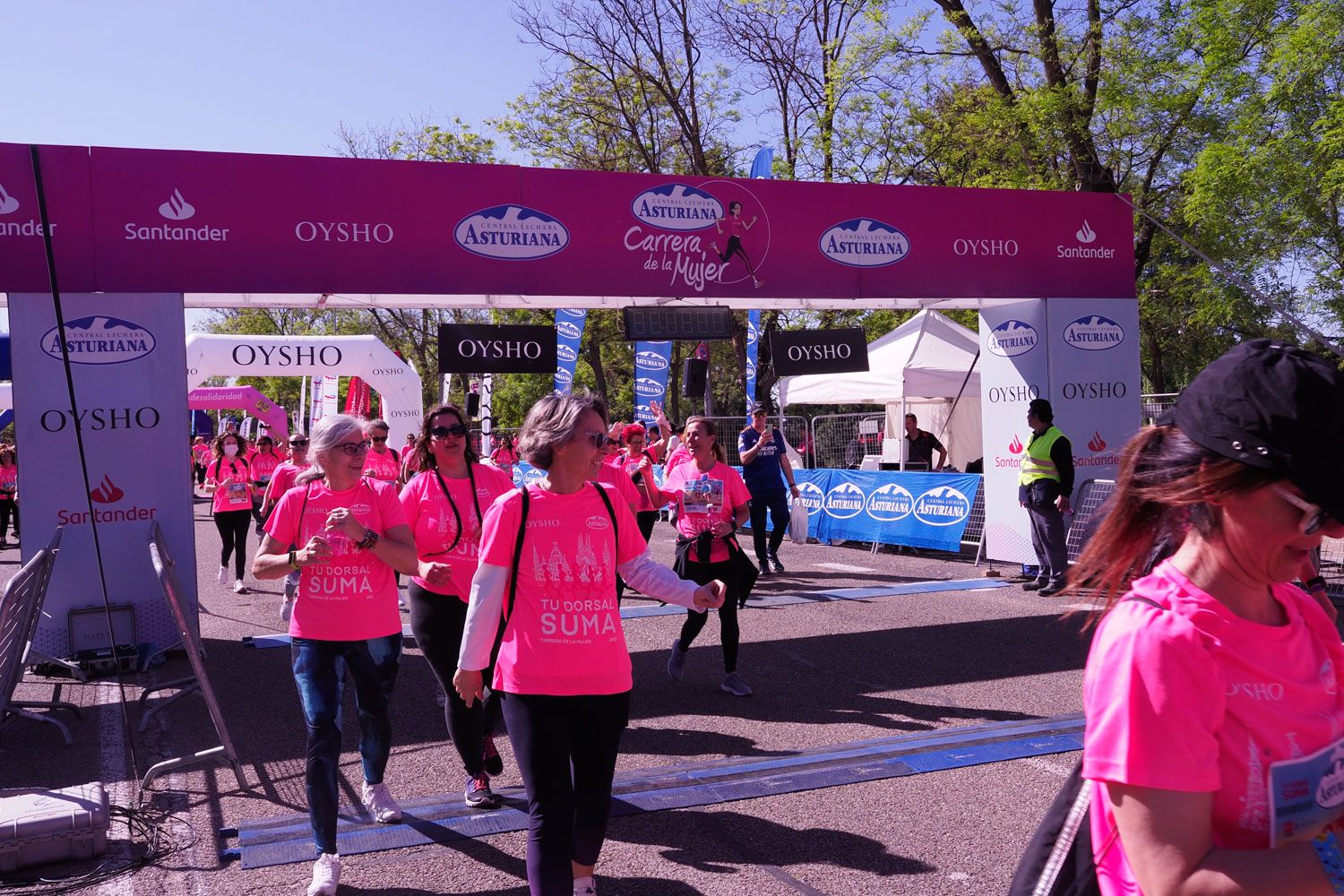 Todas las fotos de meta de la Carrera de la Mujer de Madrid 5082317