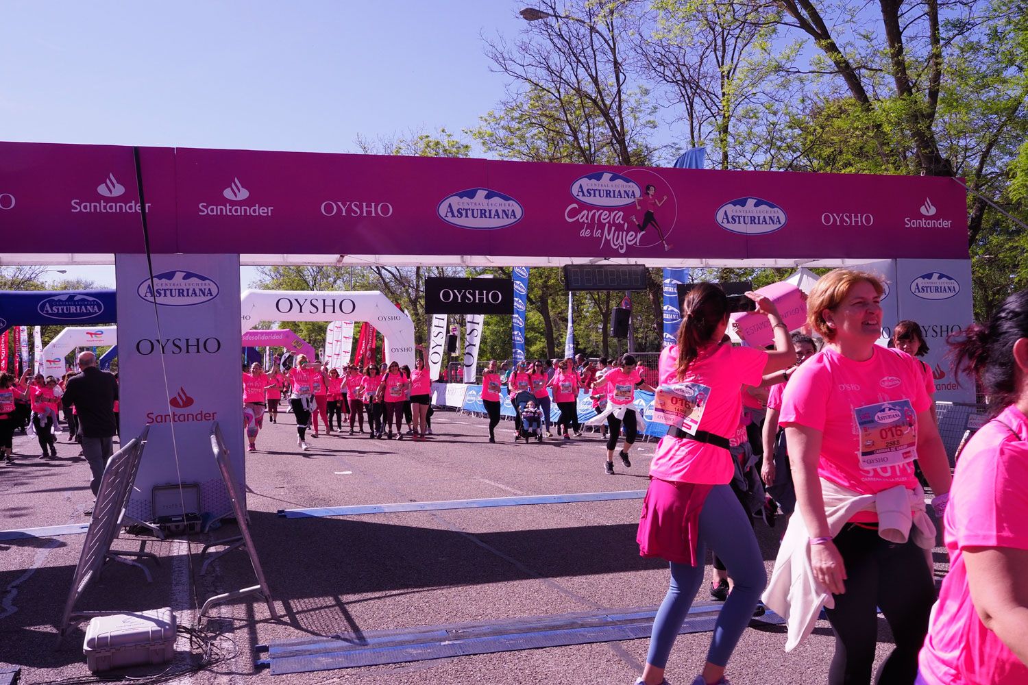 Todas las fotos de meta de la Carrera de la Mujer de Madrid 5082326