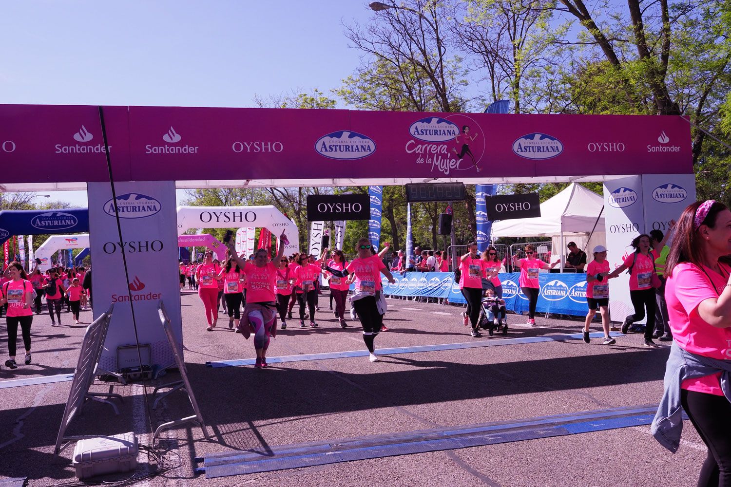 Todas las fotos de meta de la Carrera de la Mujer de Madrid 5082328