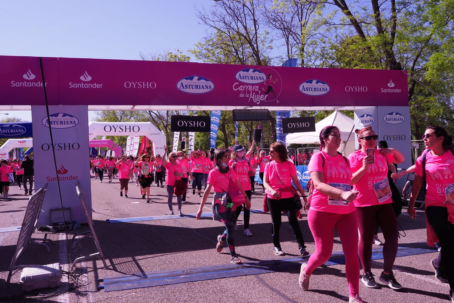 Todas las fotos de meta de la Carrera de la Mujer de Madrid 5082333