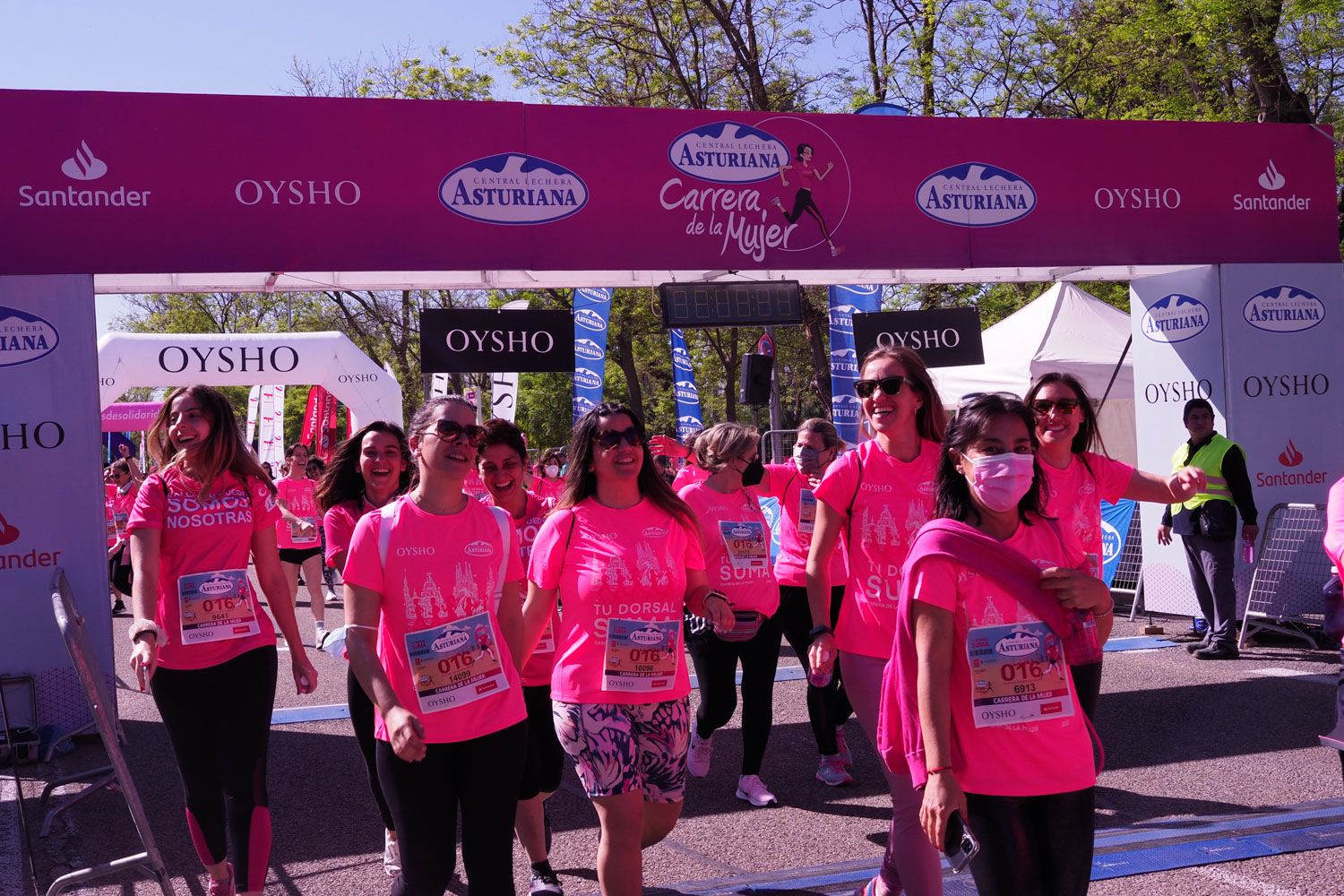 Todas las fotos de meta de la Carrera de la Mujer de Madrid 5082347