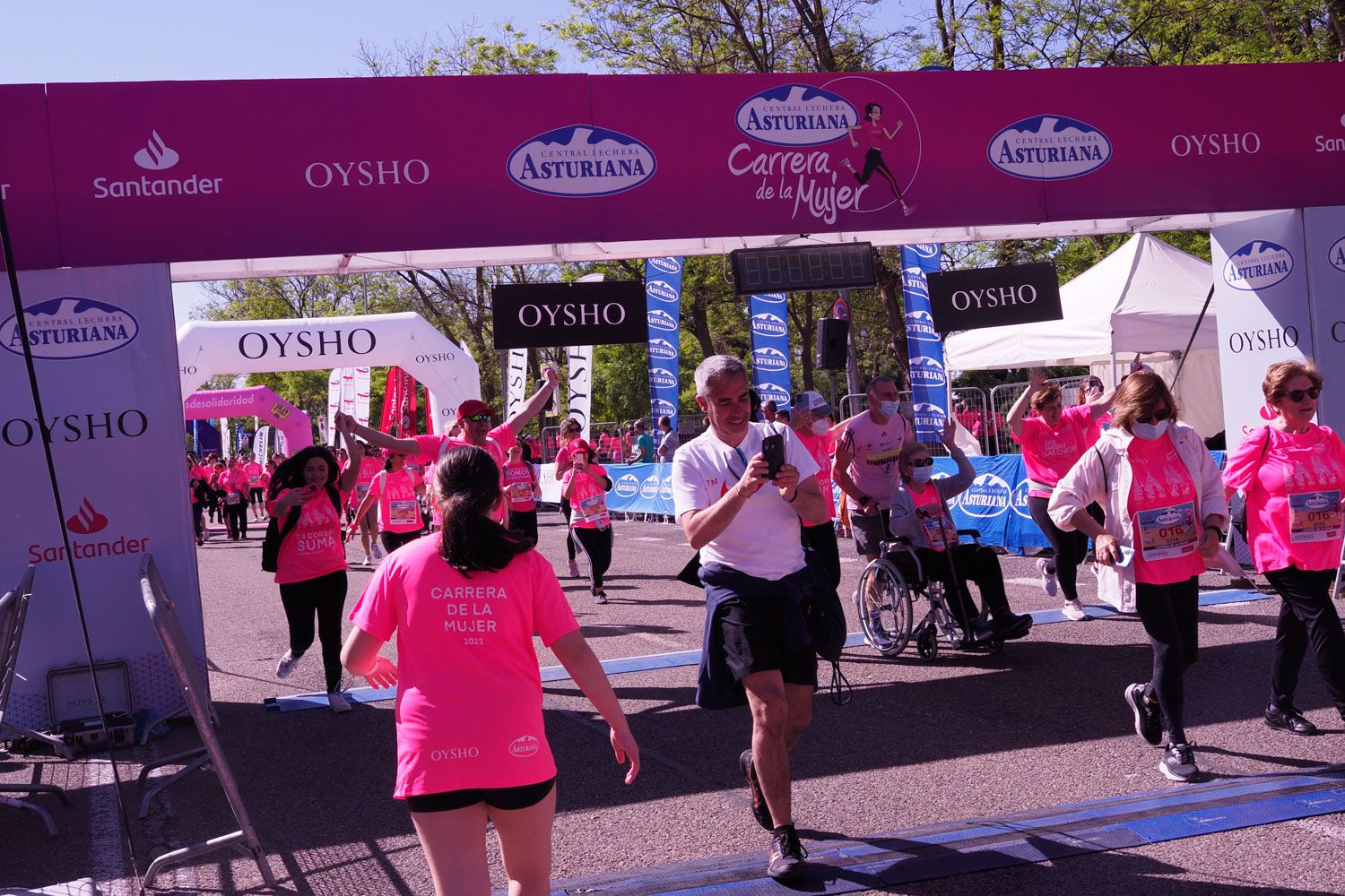 Todas las fotos de meta de la Carrera de la Mujer de Madrid 5082354