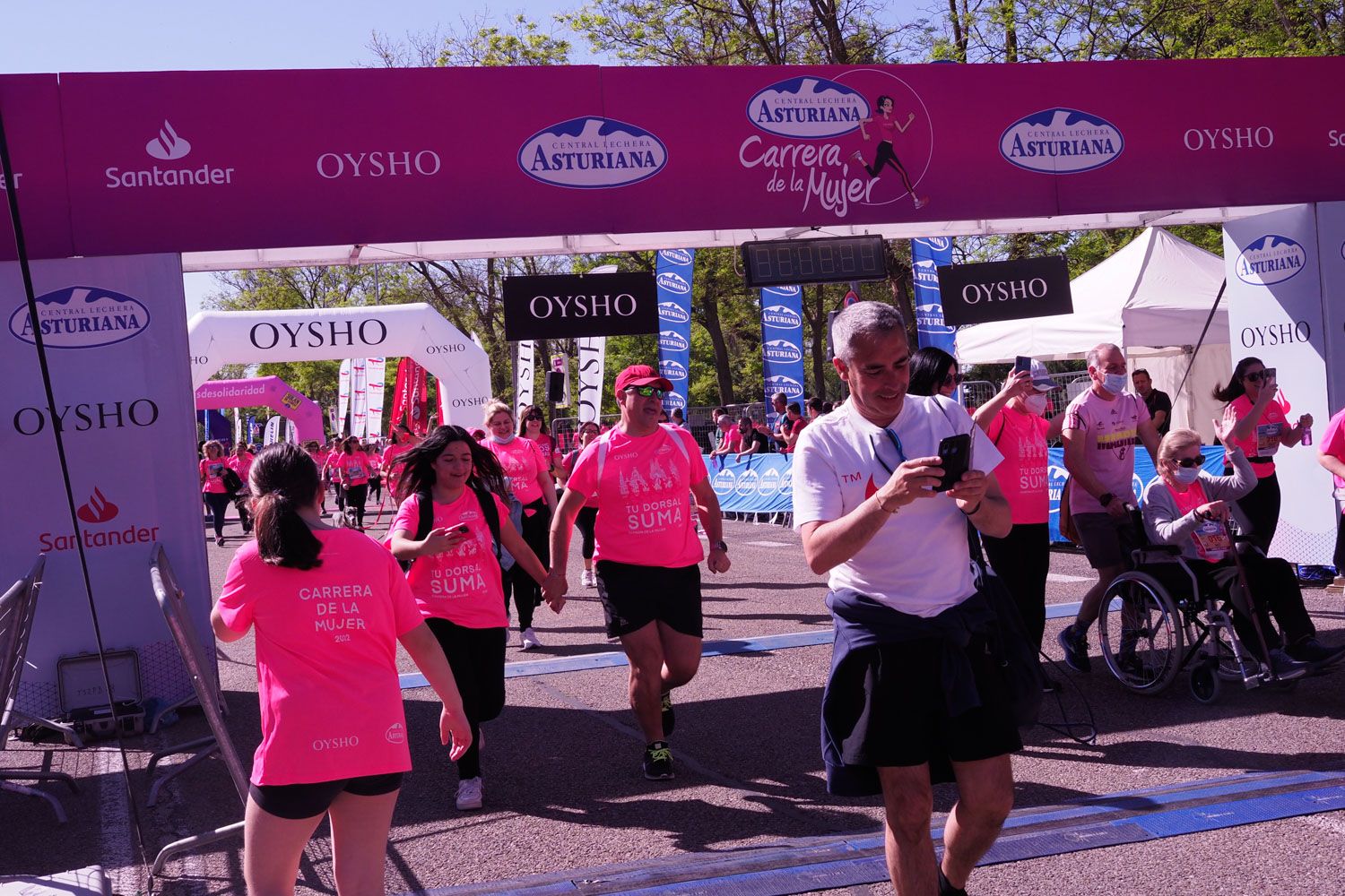 Todas las fotos de meta de la Carrera de la Mujer de Madrid 5082355