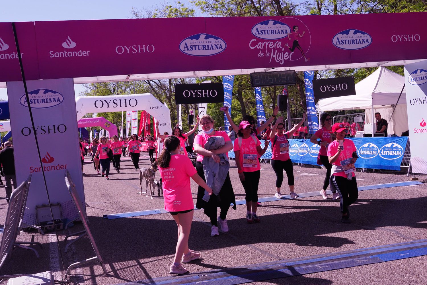 Todas las fotos de meta de la Carrera de la Mujer de Madrid 5082357