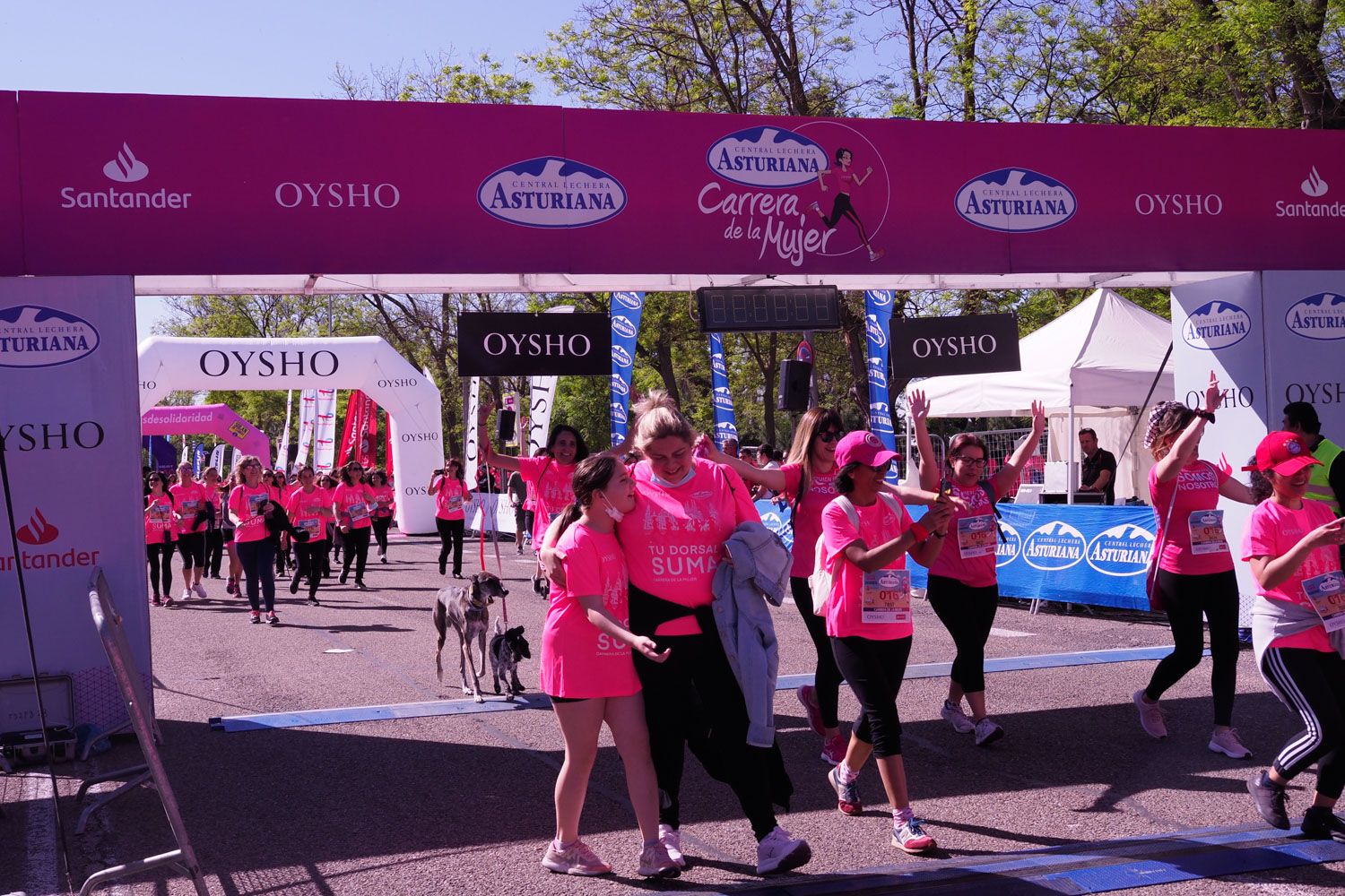 Todas las fotos de meta de la Carrera de la Mujer de Madrid 5082358