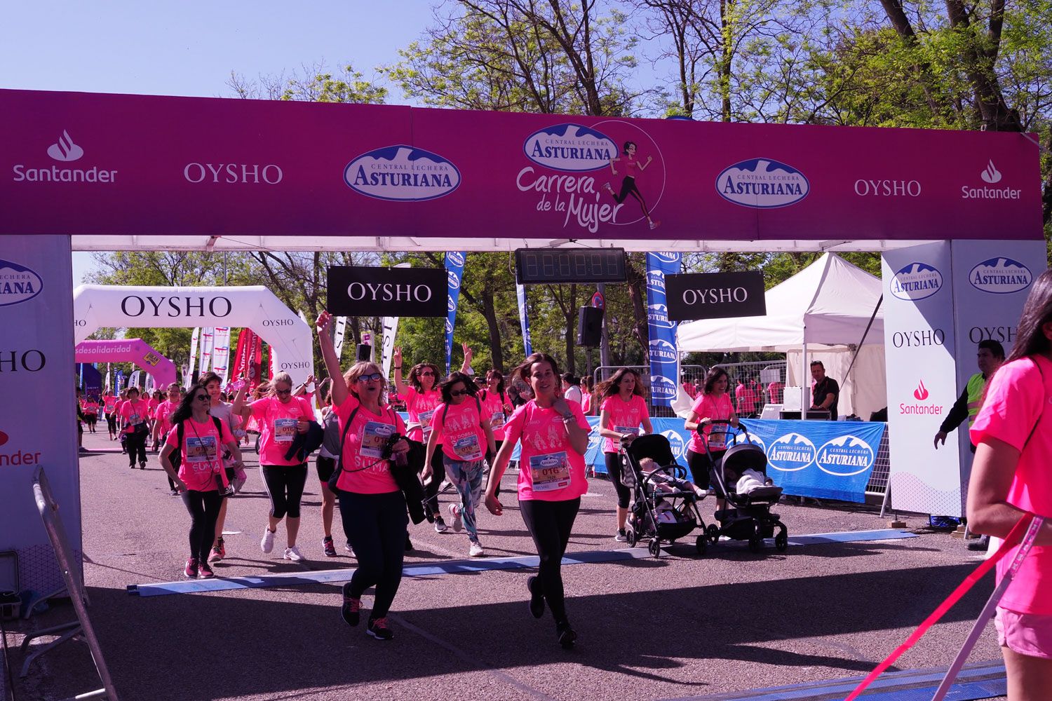 Todas las fotos de meta de la Carrera de la Mujer de Madrid 5082361