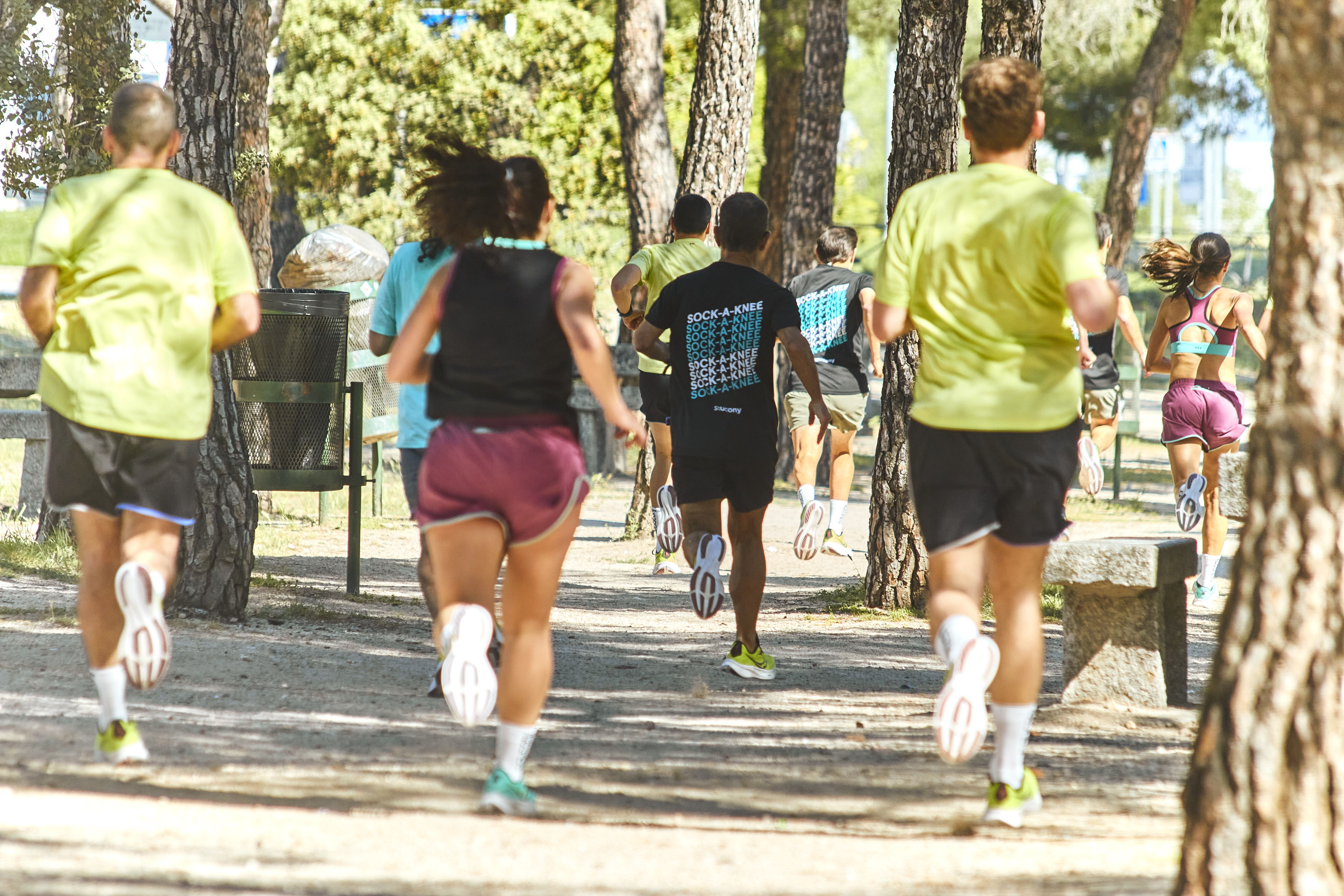 EVENTO SAUCONY MAN╠âANA 191
