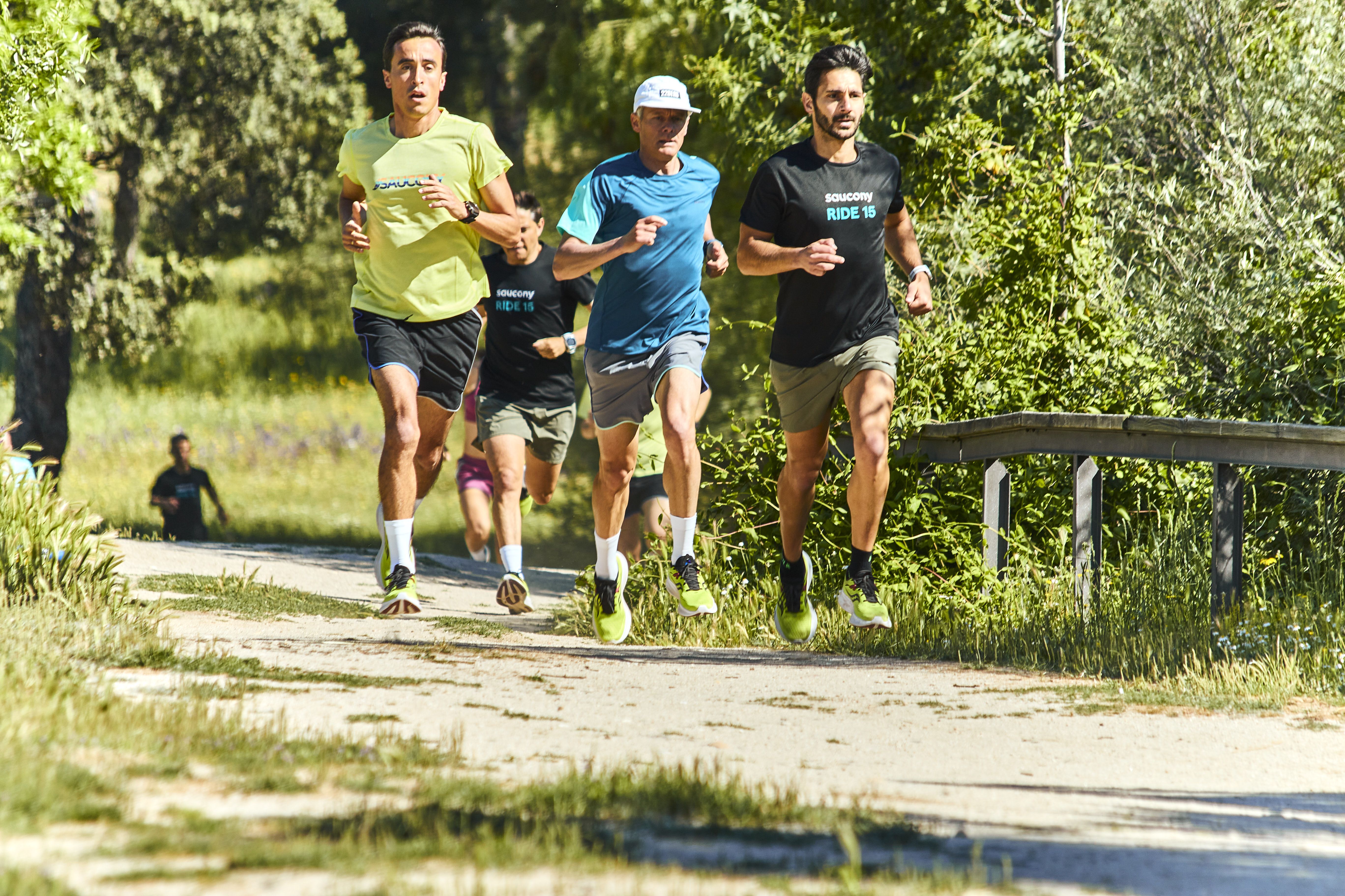 EVENTO SAUCONY MAN╠âANA 192