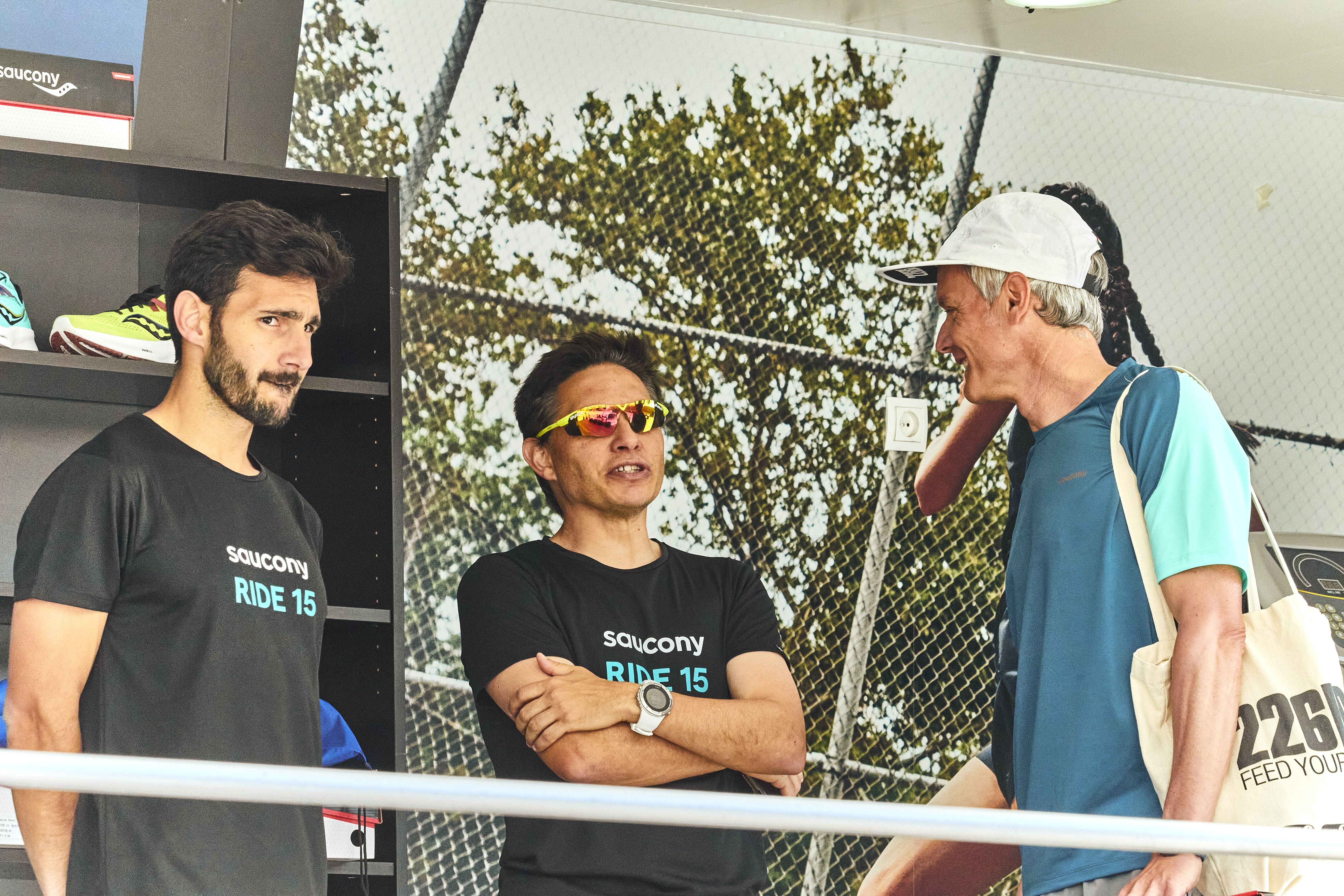 EVENTO SAUCONY MAN╠âANA 208