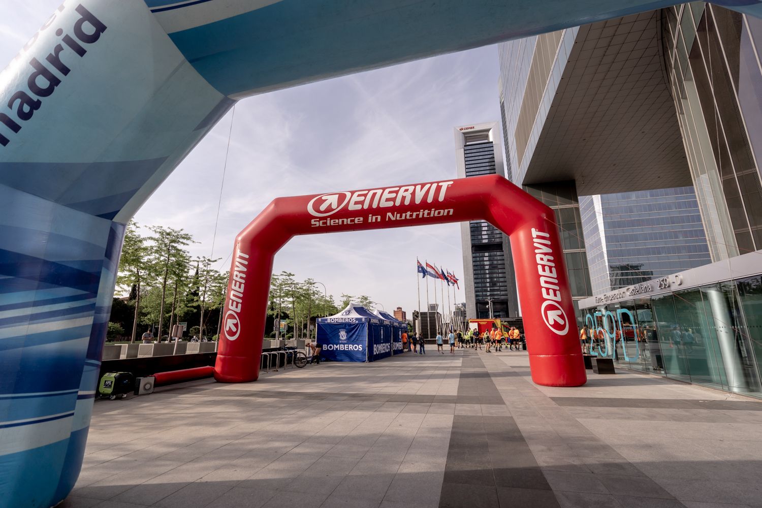 Todas las fotos de la Carrera Vertical Torre Emperador Castellana   @vsmphotoevents  07873